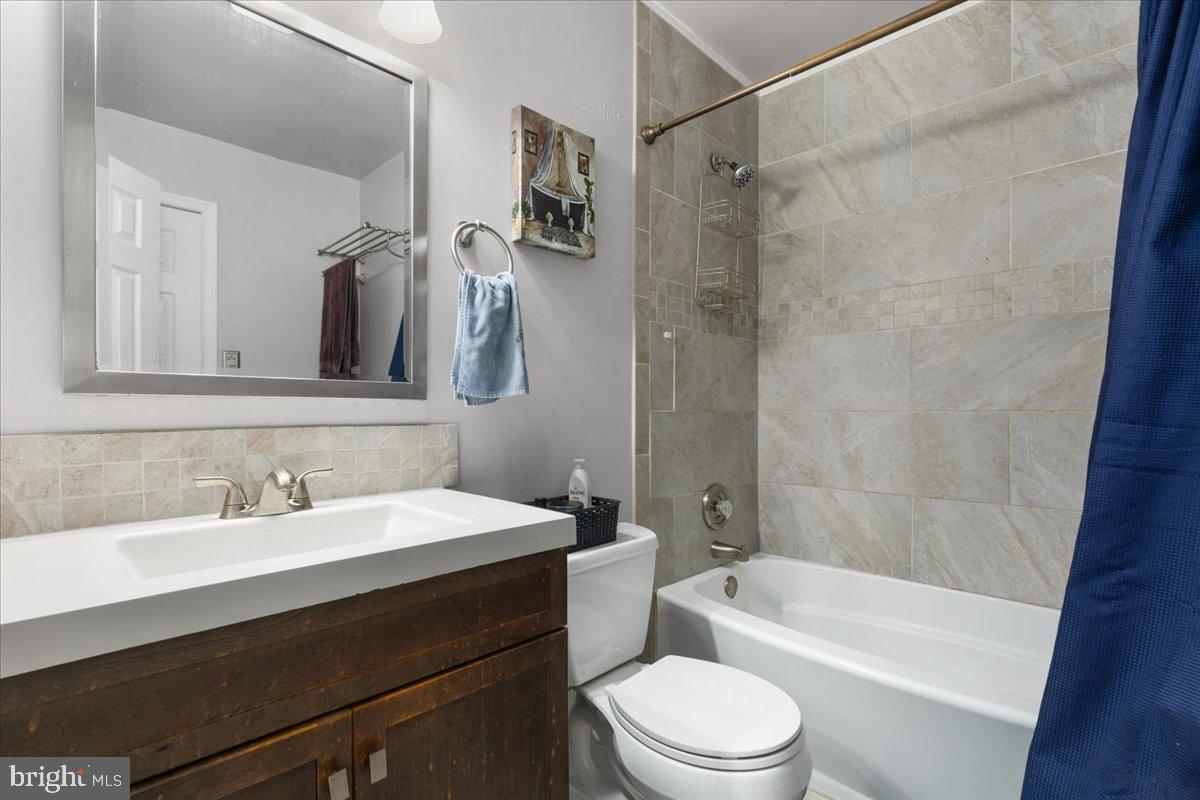 BRIDLEWOOD - Residential