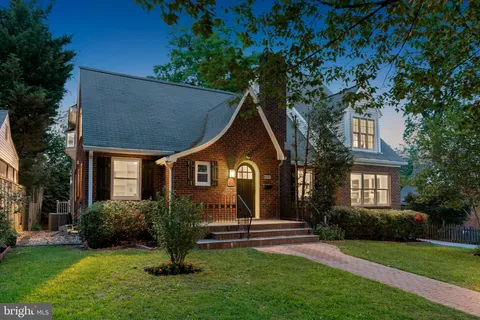 5001 14th Street N, Arlington, VA 22205 - MLS#: VAAR2056846