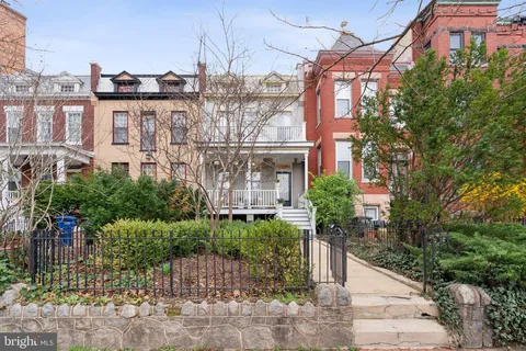 659 Maryland Avenue NE, Washington, DC 20002 - MLS#: DCDC2192006