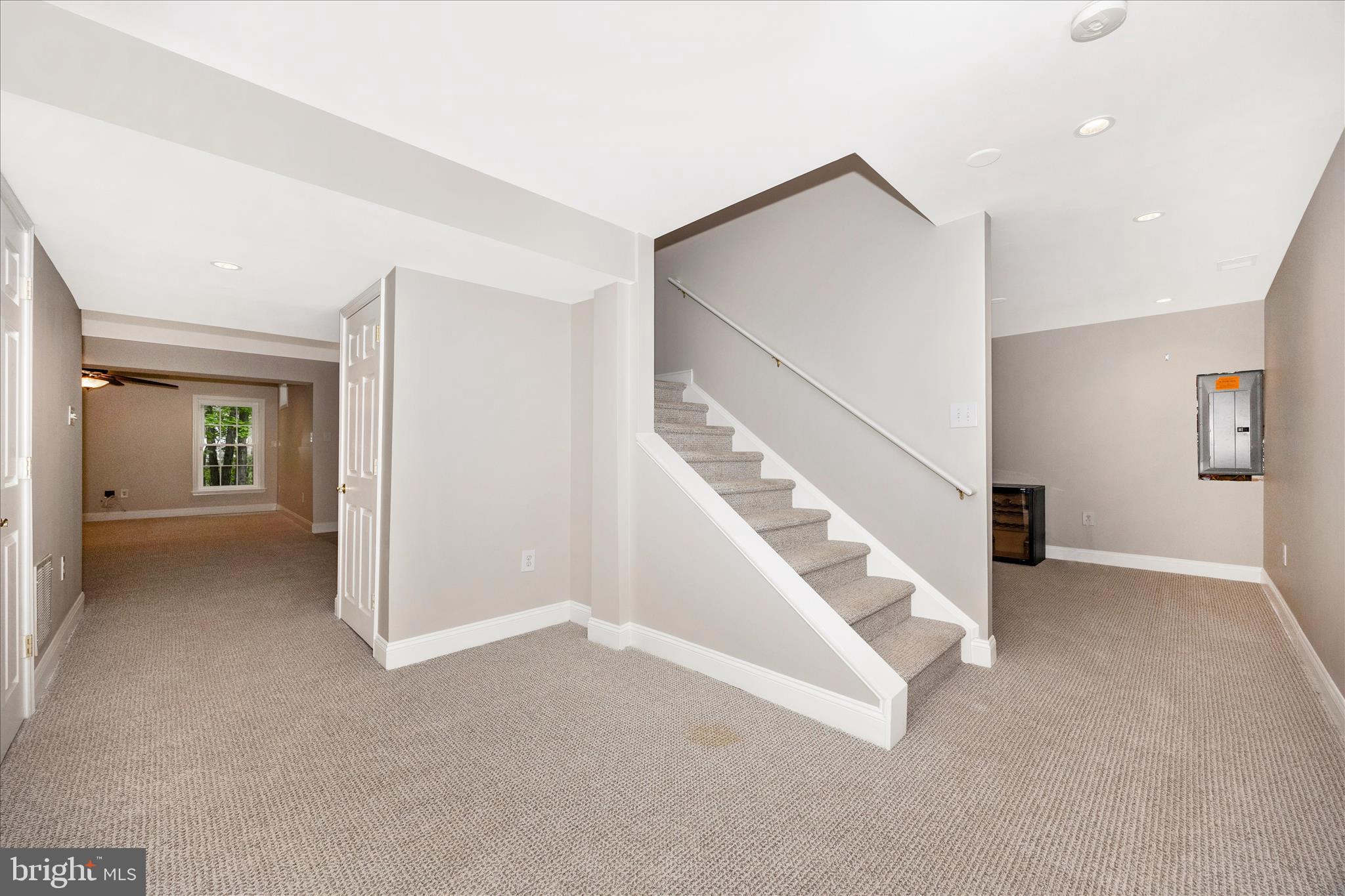 SPRING RIDGE - Residential