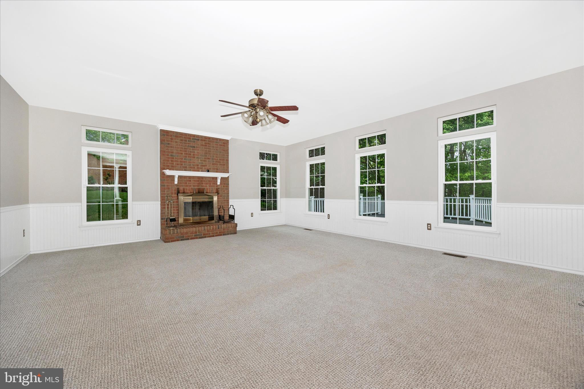 SPRING RIDGE - Residential