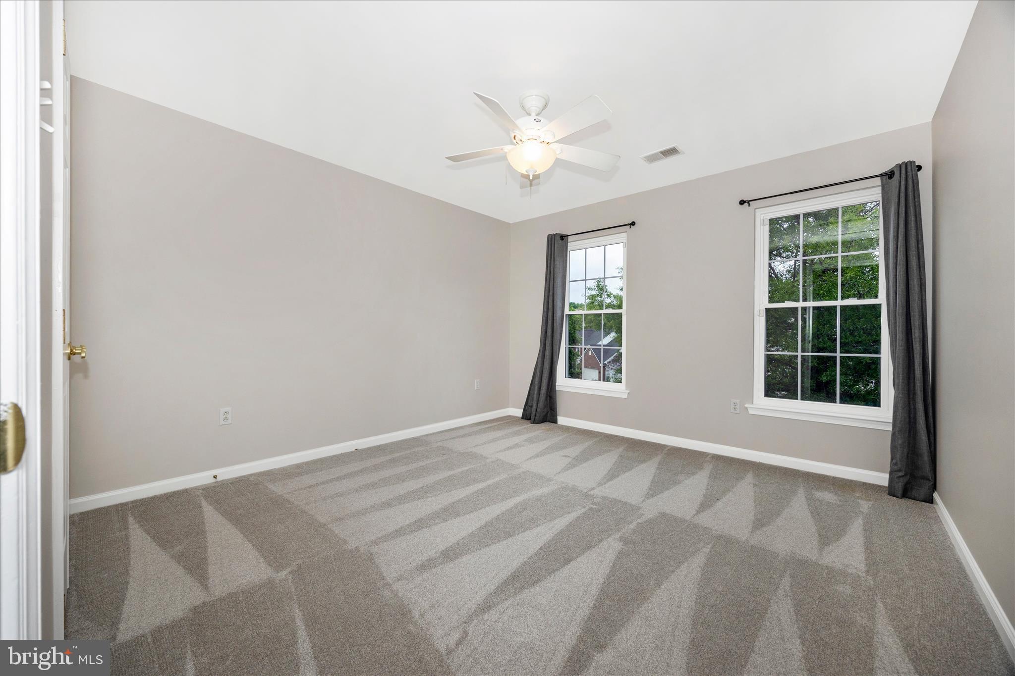 SPRING RIDGE - Residential