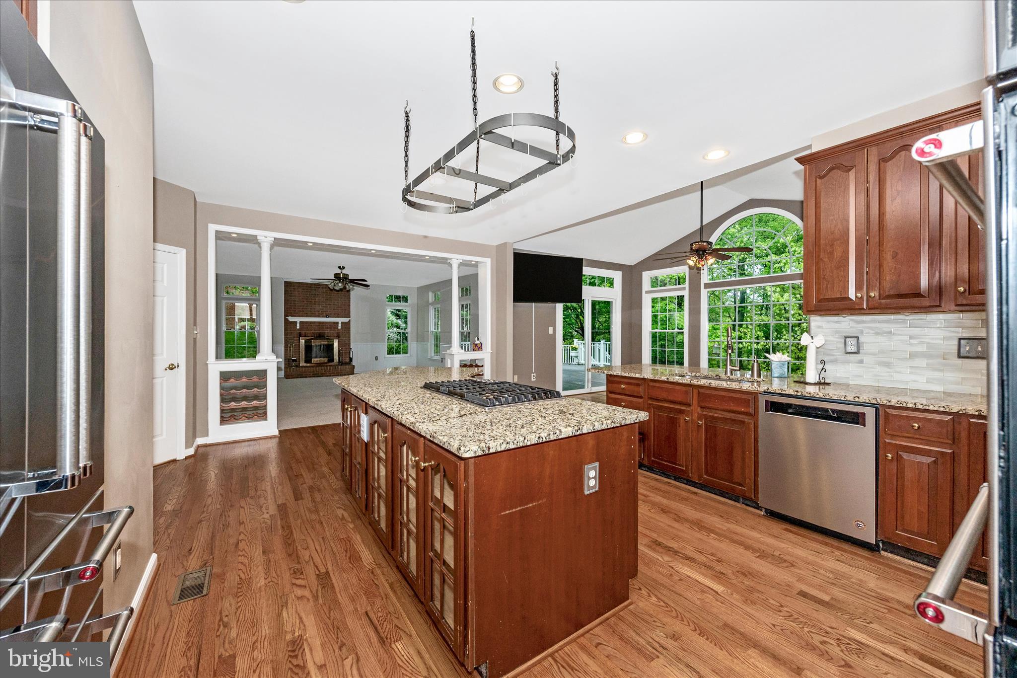 SPRING RIDGE - Residential