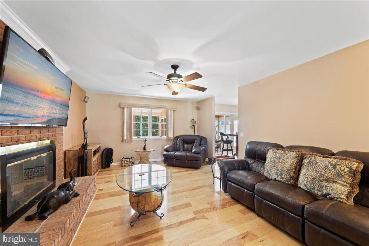 NUTTERS CROSSING - Residential