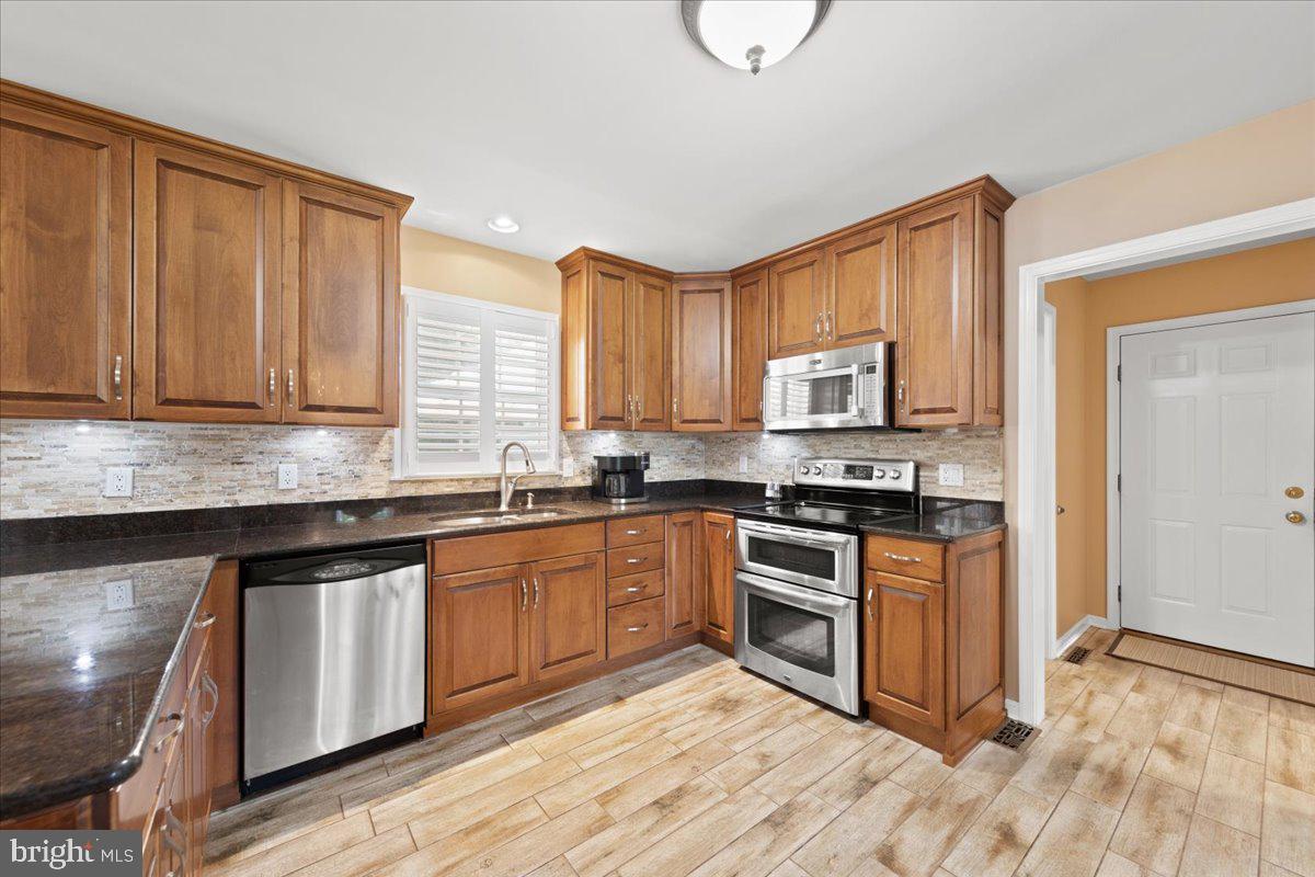 NUTTERS CROSSING - Residential