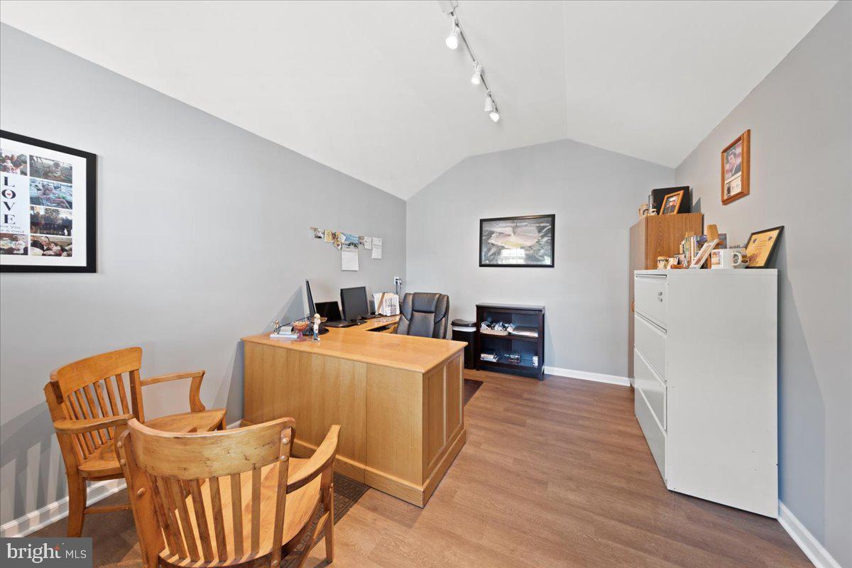 NUTTERS CROSSING - Residential