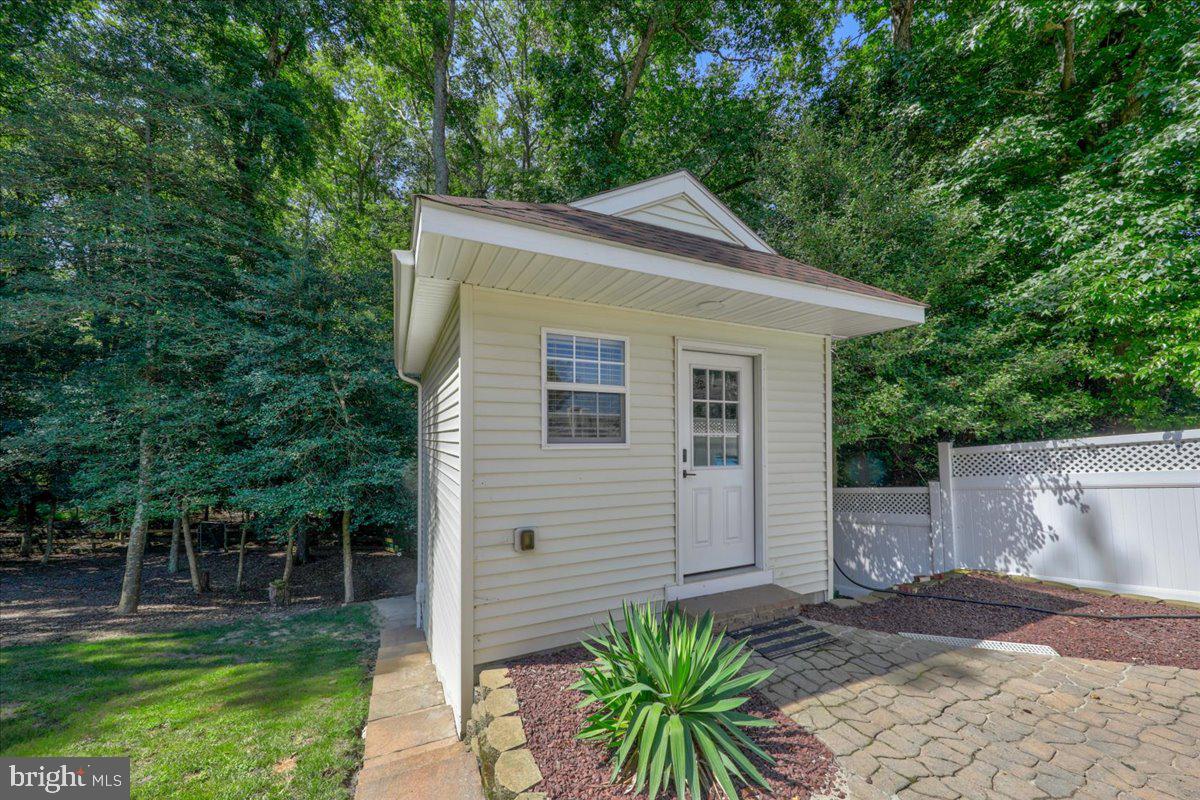 NUTTERS CROSSING - Residential