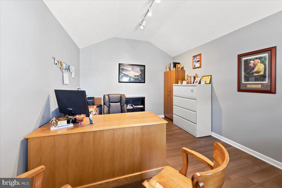 NUTTERS CROSSING - Residential