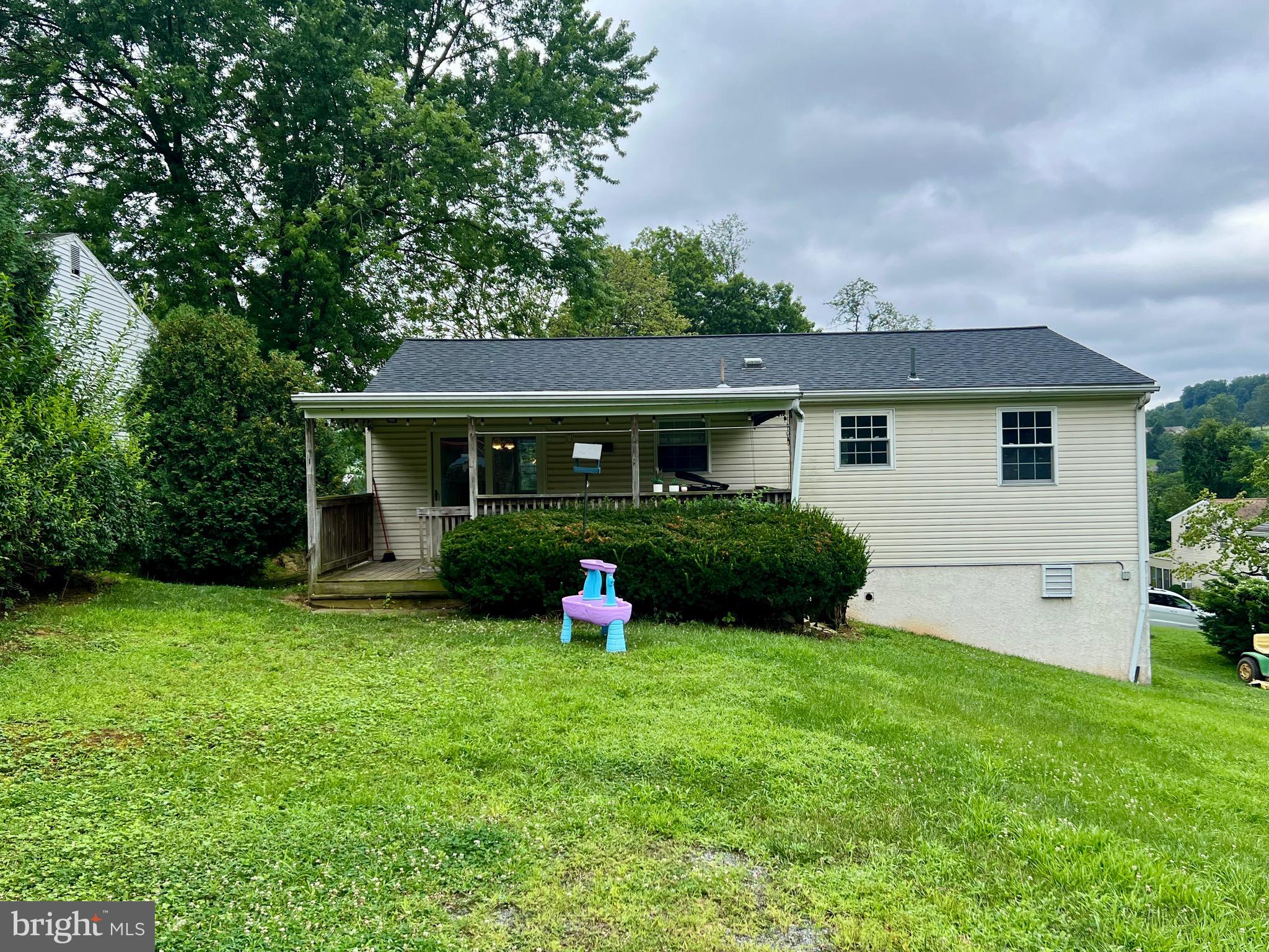 17 ELAINE DRIVE