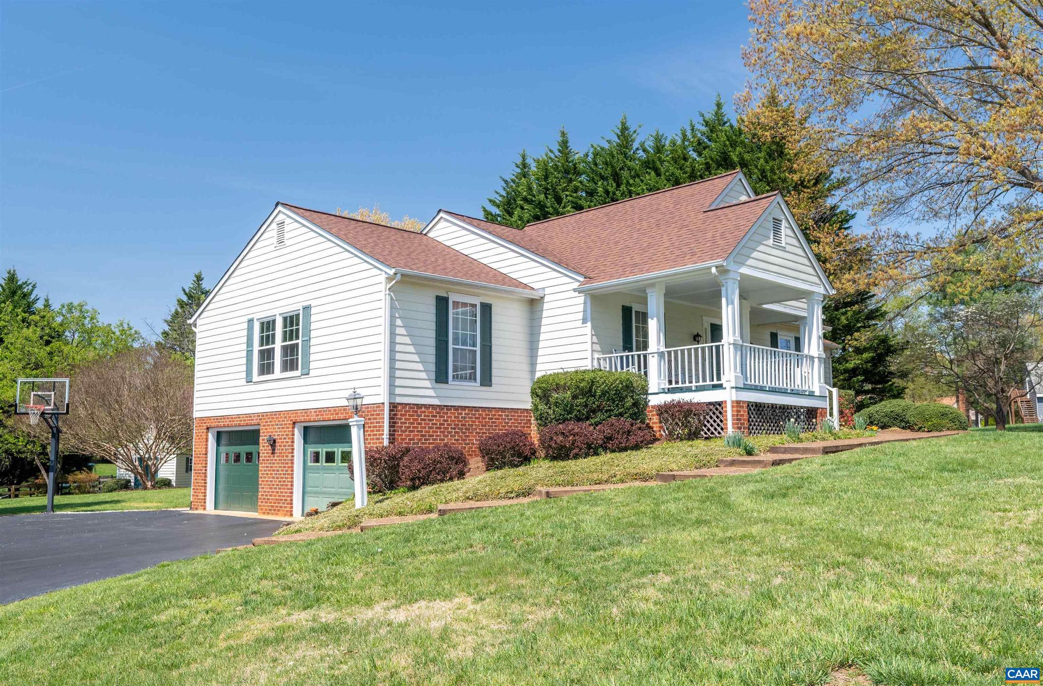 3340 MEADOWFIELD LN