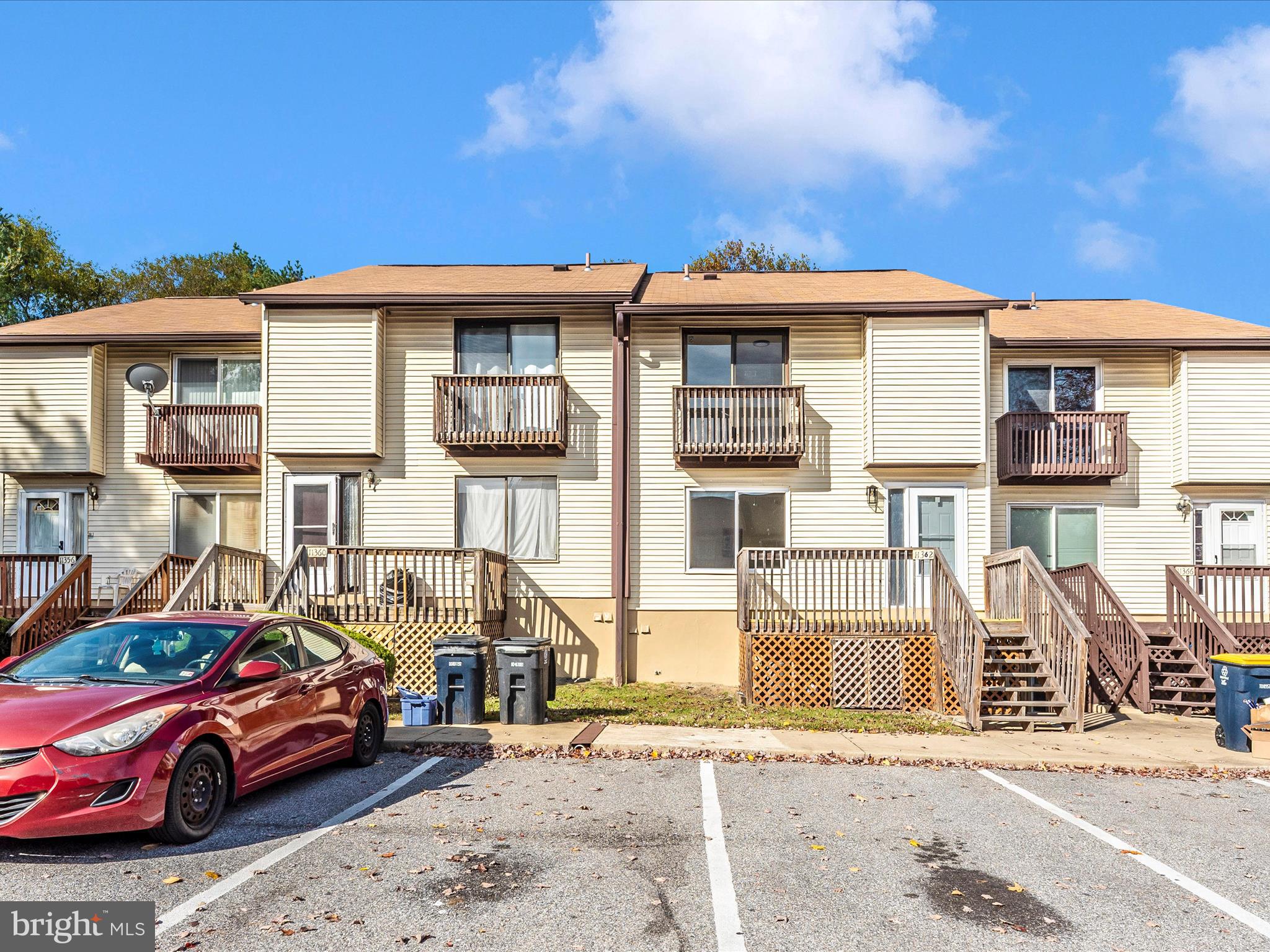 APPLEWALK CONDO - Residential