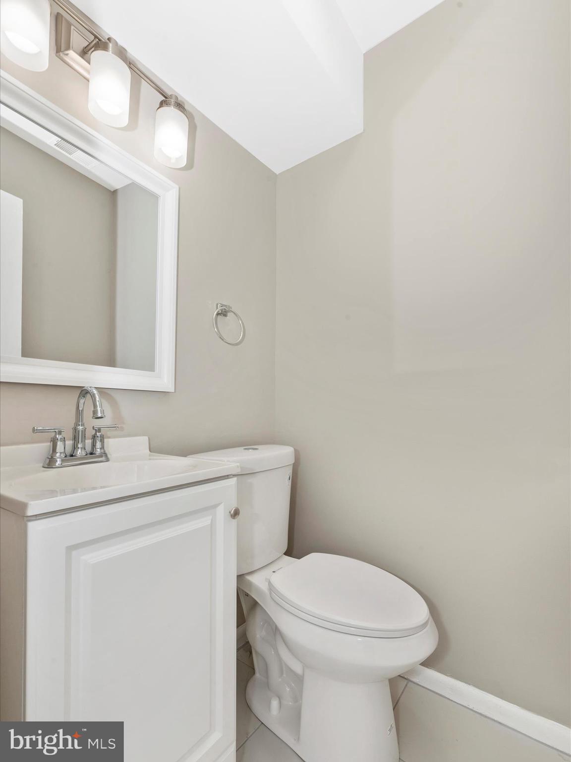 APPLEWALK CONDO - Residential