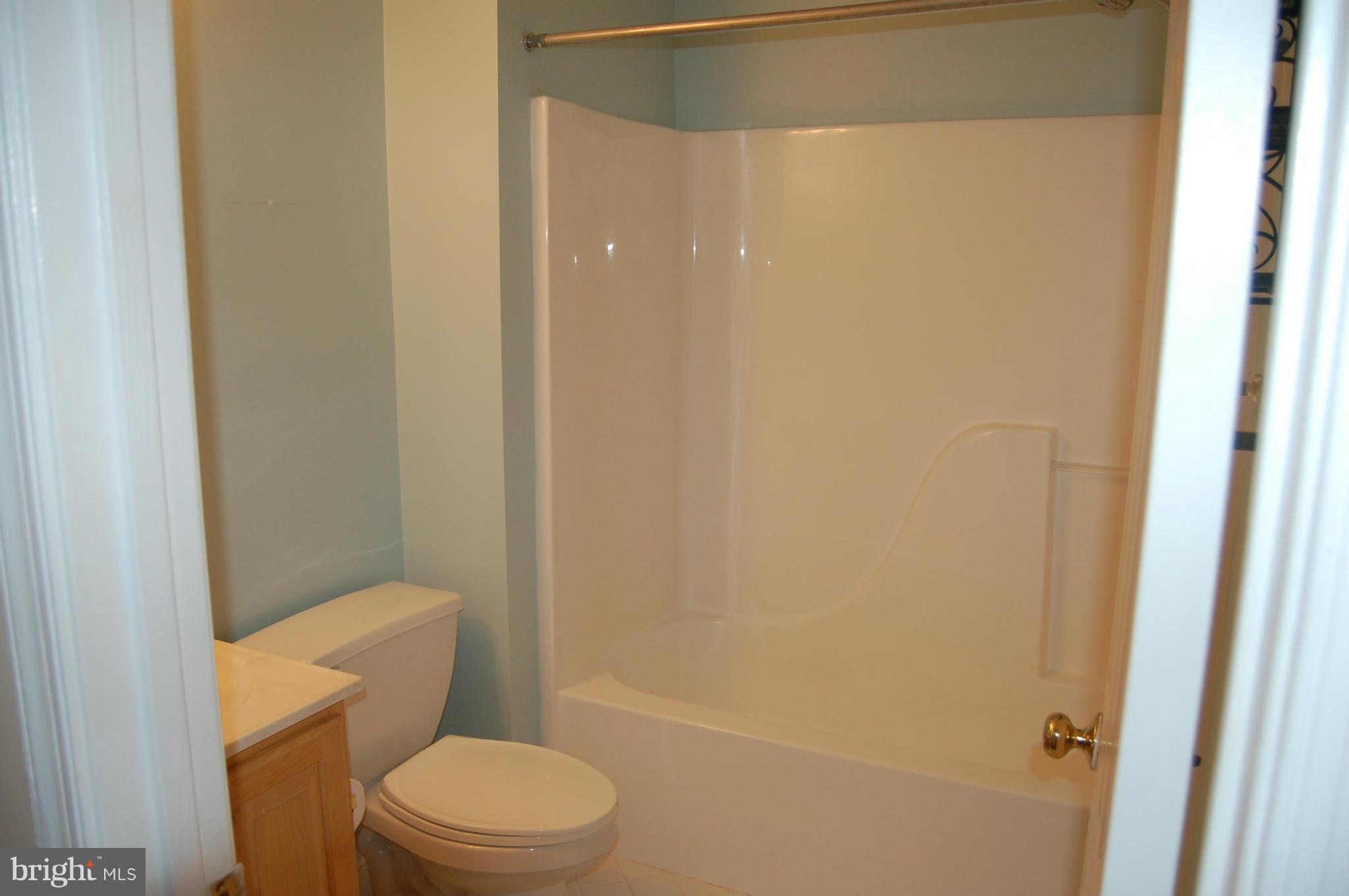 HICKORY RIDGE LA PLATA - Residential Lease