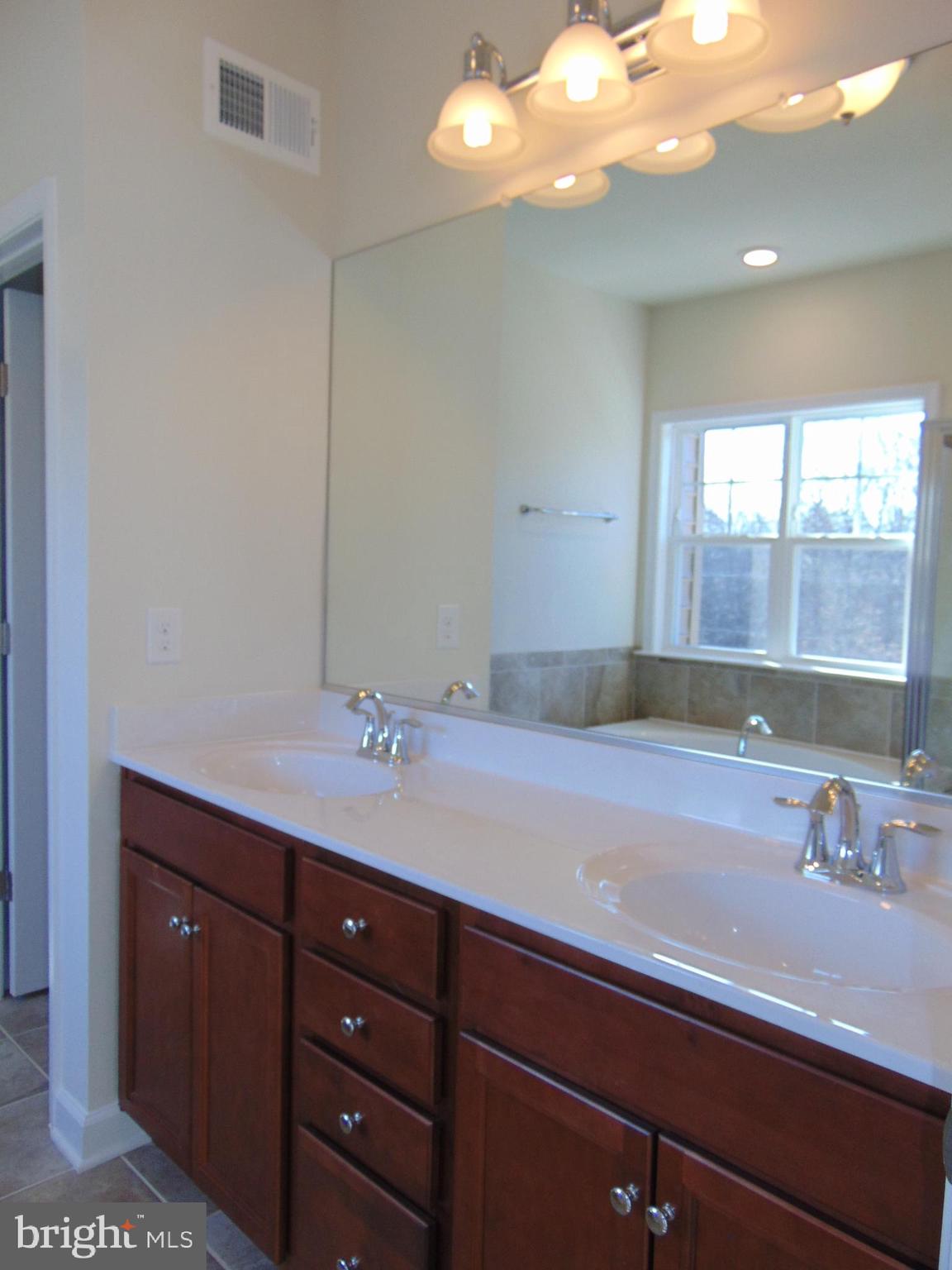 BELMONT RUN - Residential Lease