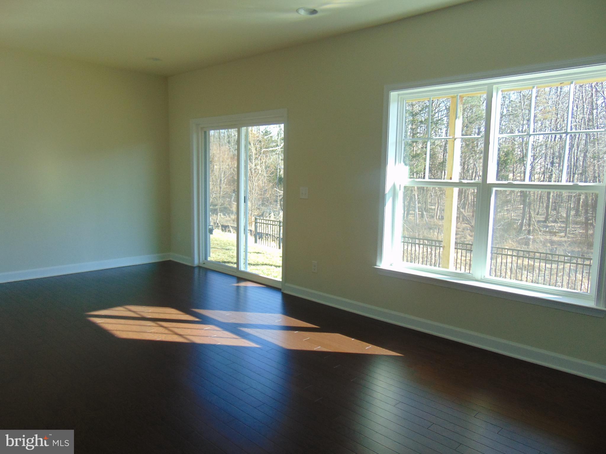 BELMONT RUN - Residential Lease