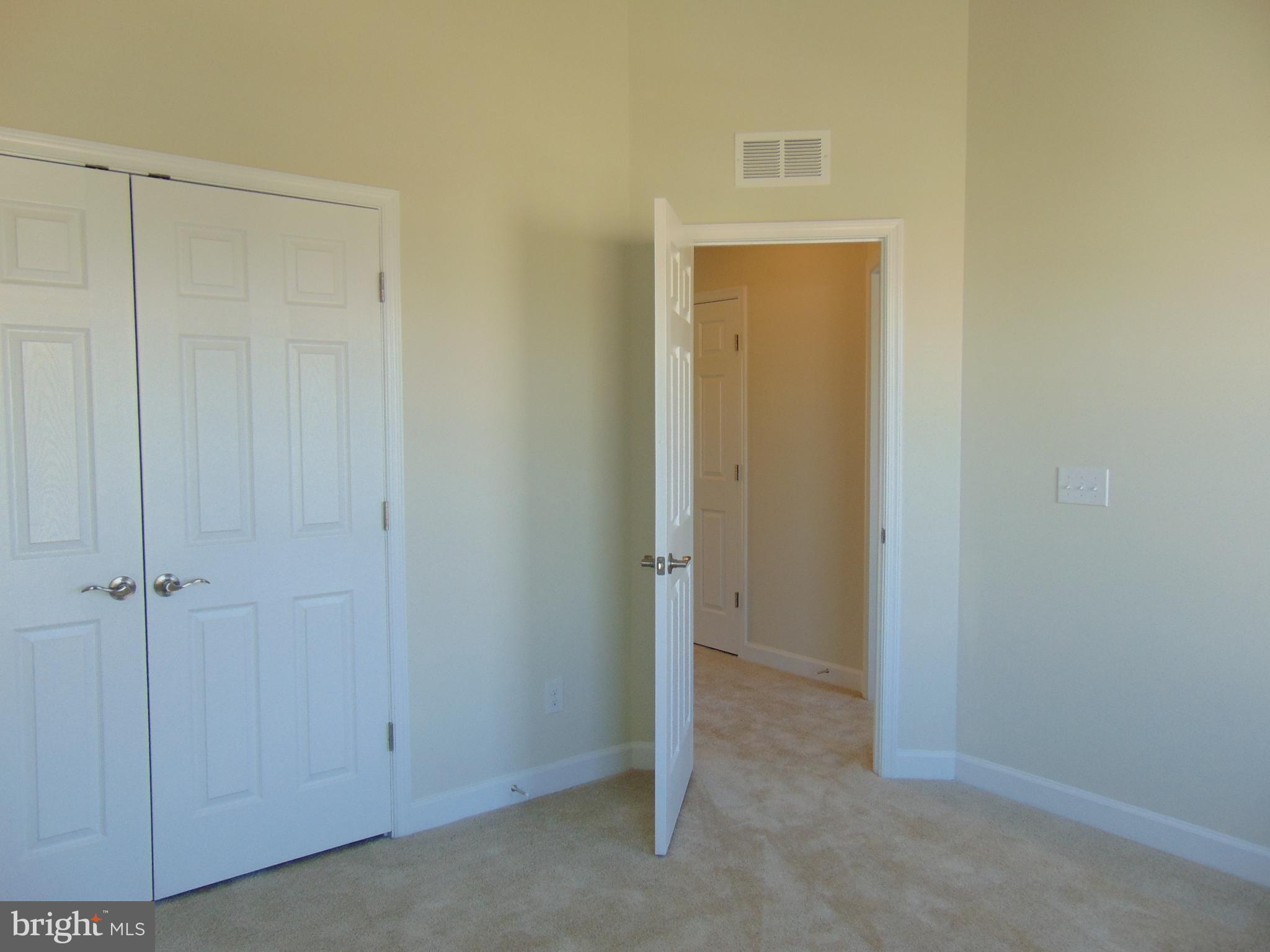 BELMONT RUN - Residential Lease