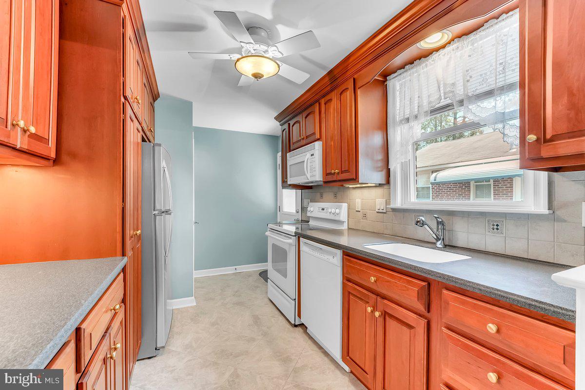 SPRINGFIELD - Residential Lease