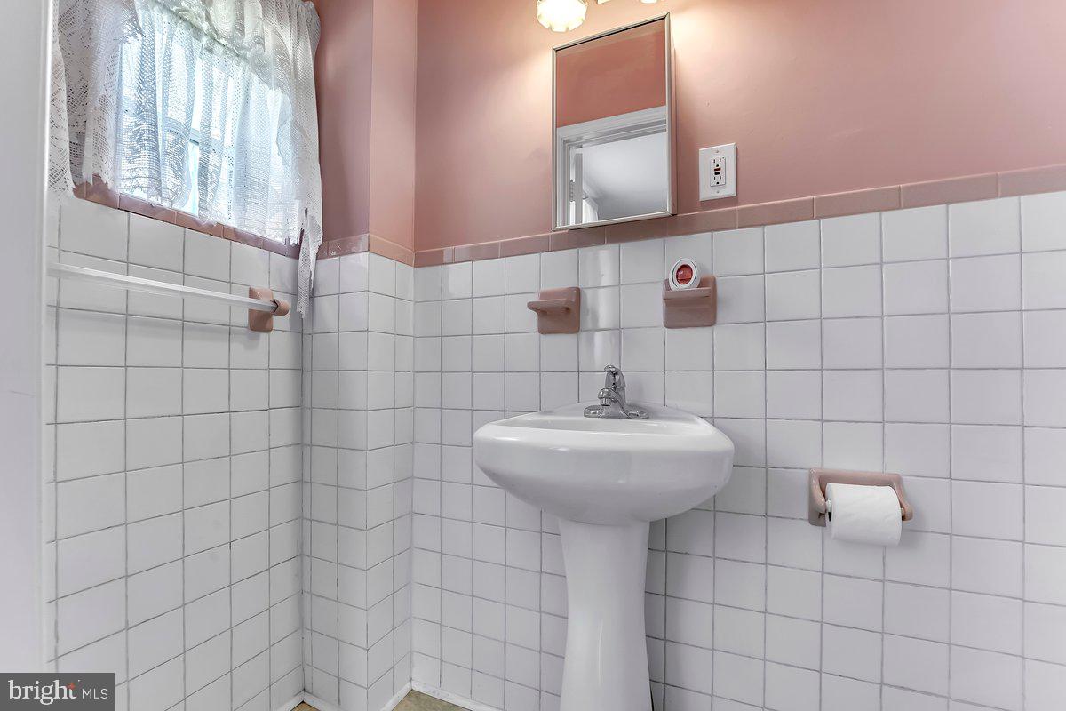 SPRINGFIELD - Residential Lease