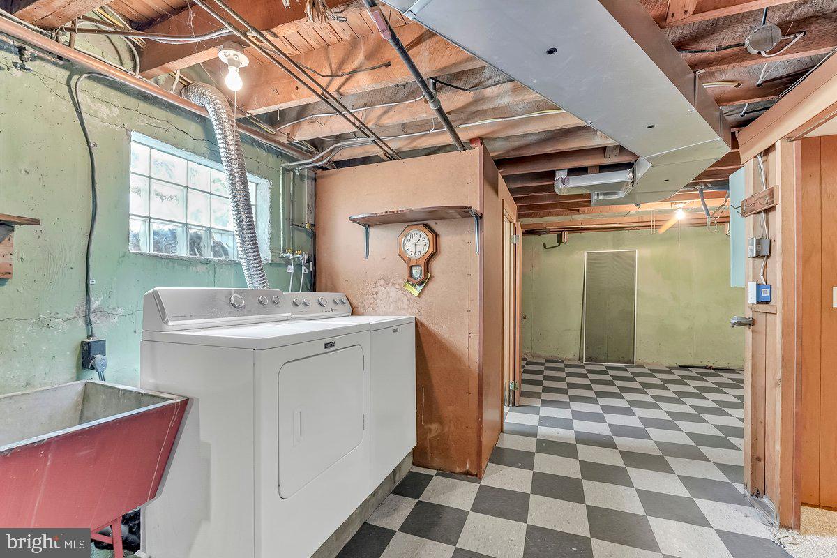 SPRINGFIELD - Residential Lease