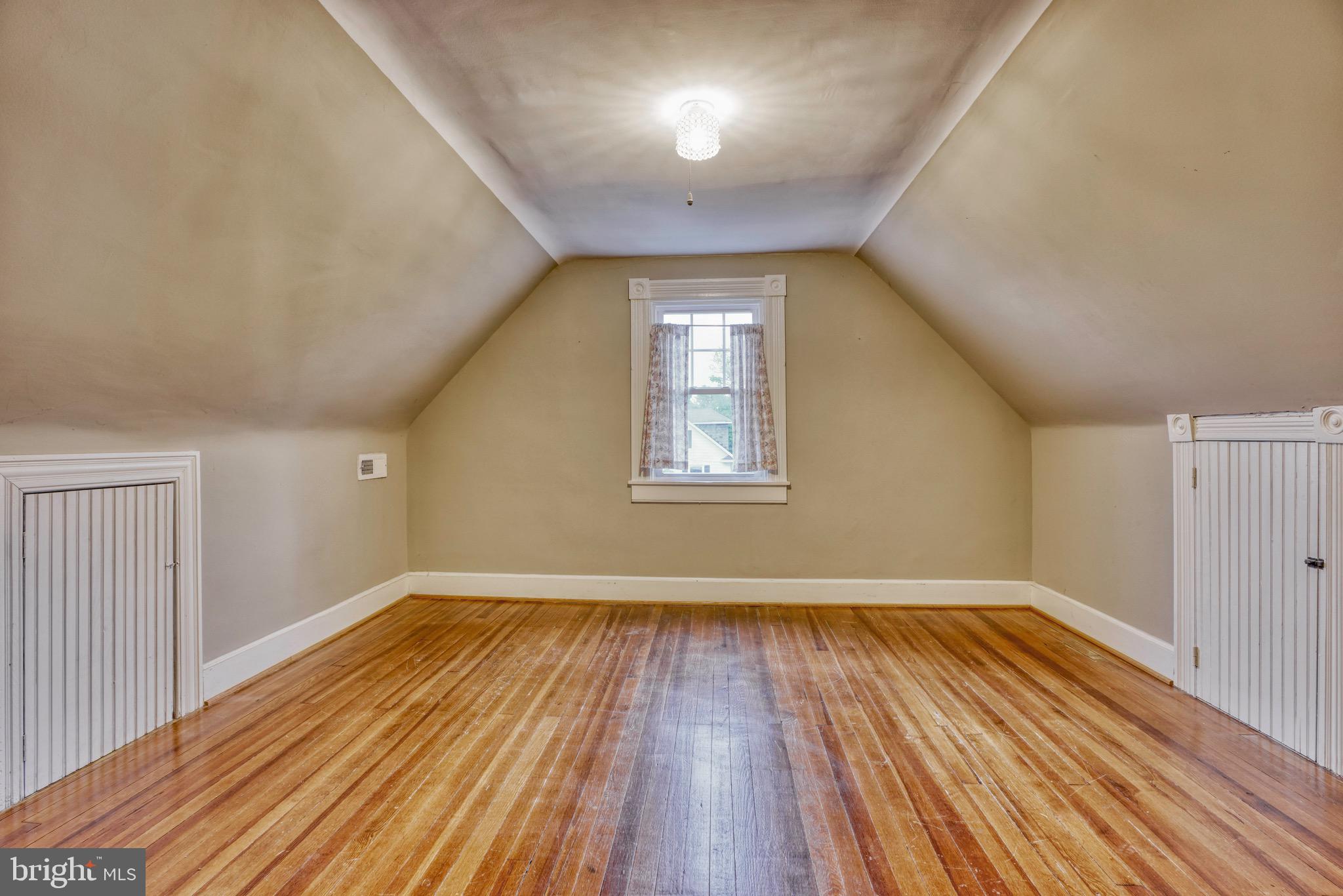 BELVEDERE SQUARE - Residential