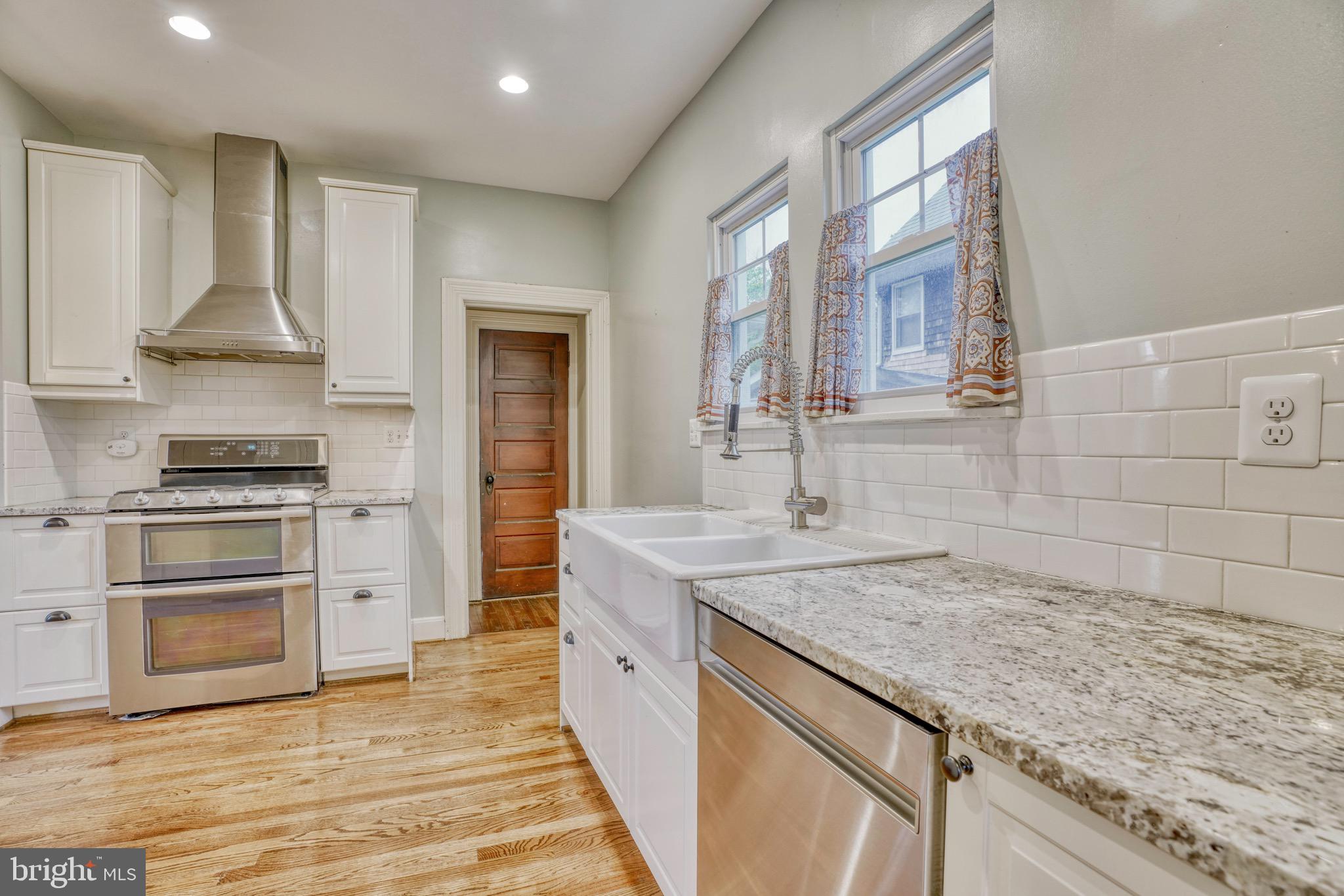 BELVEDERE SQUARE - Residential