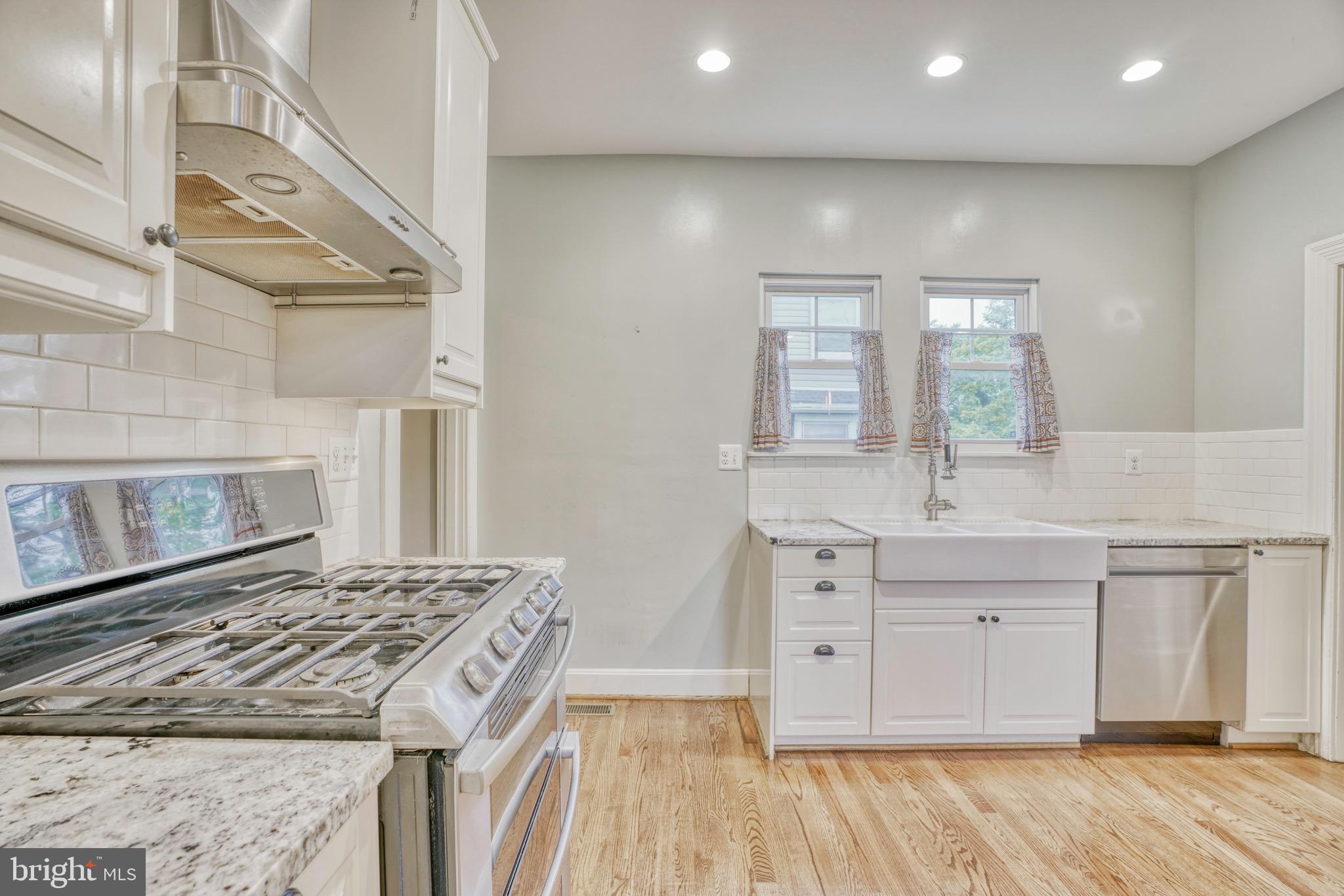 BELVEDERE SQUARE - Residential