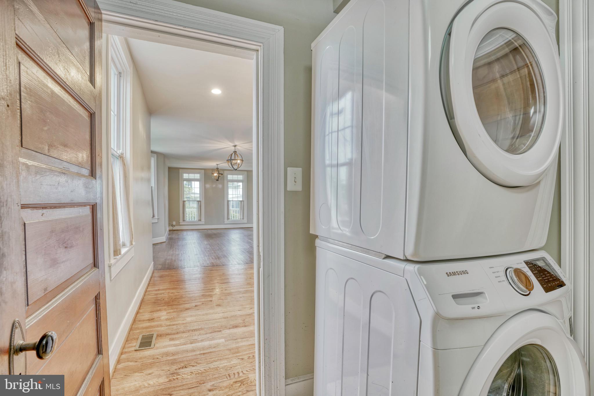 BELVEDERE SQUARE - Residential