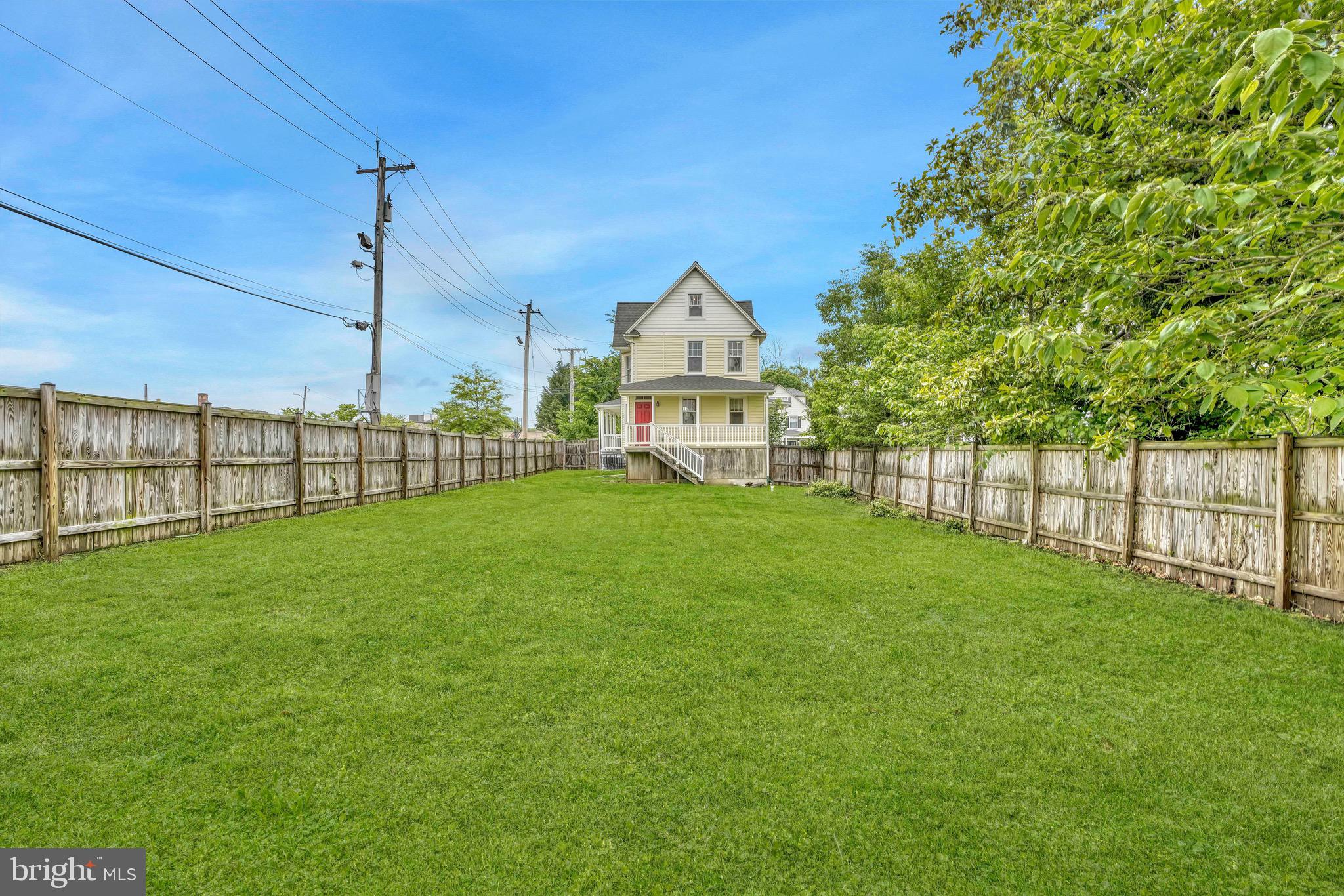 BELVEDERE SQUARE - Residential