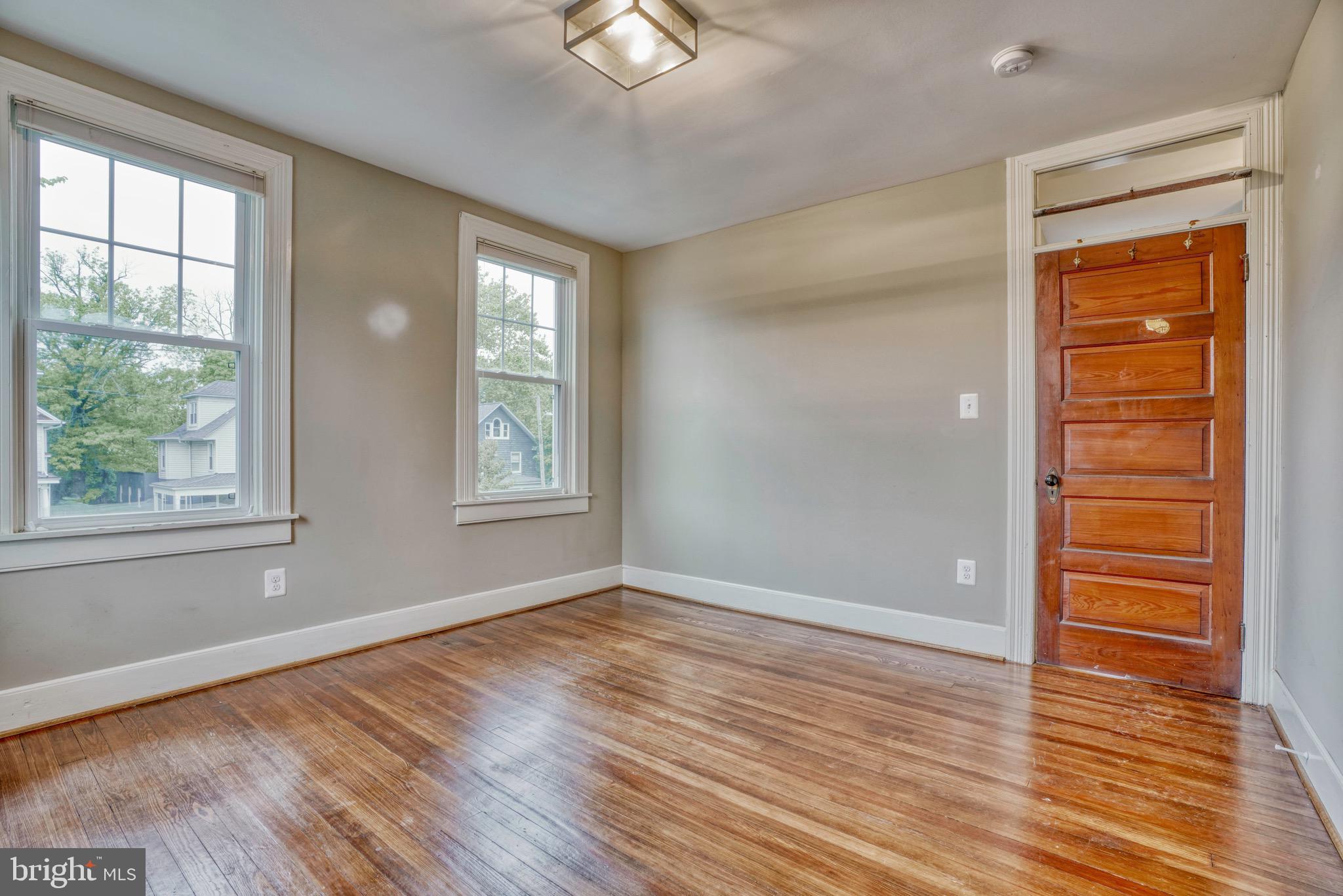 BELVEDERE SQUARE - Residential