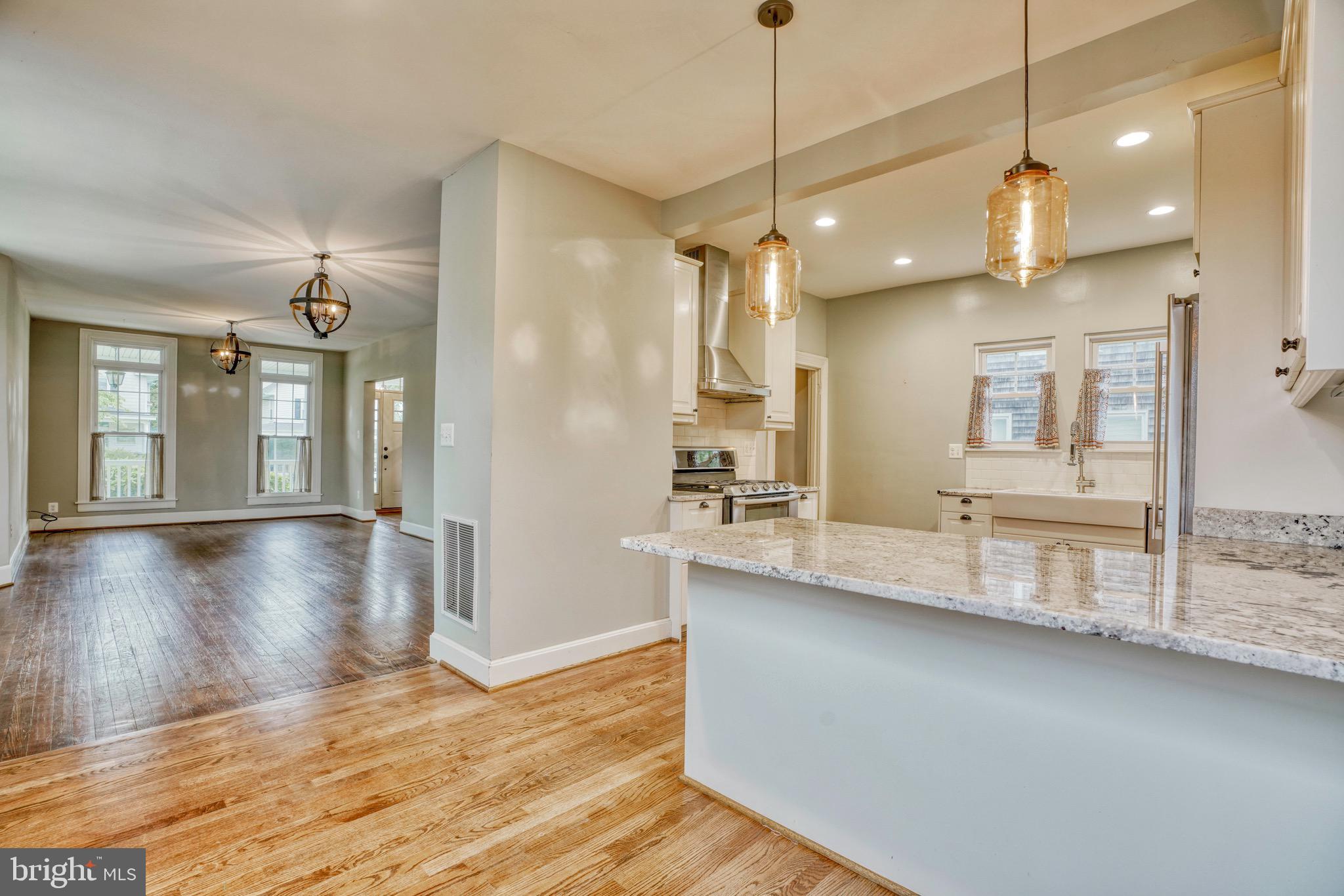 BELVEDERE SQUARE - Residential