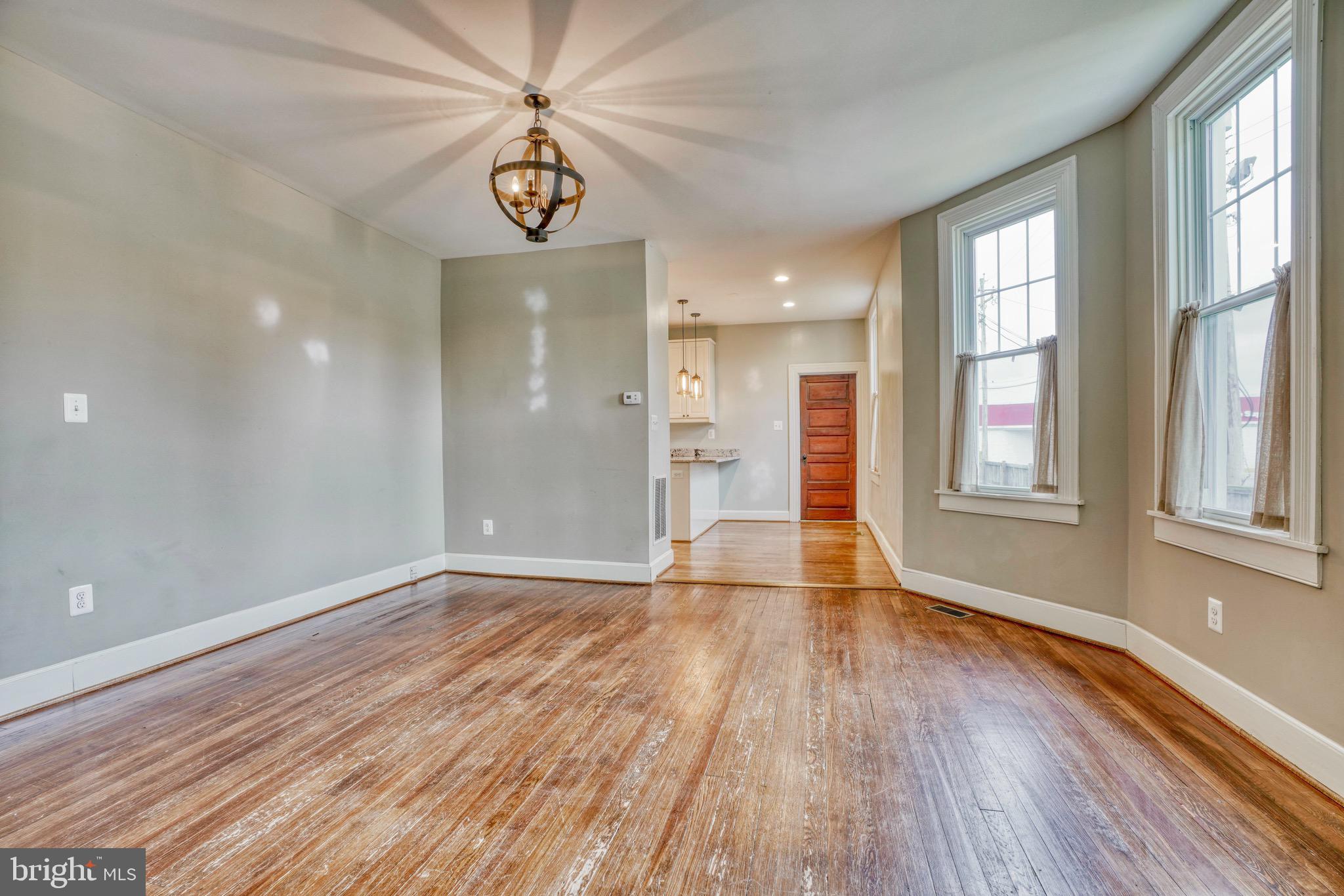 BELVEDERE SQUARE - Residential