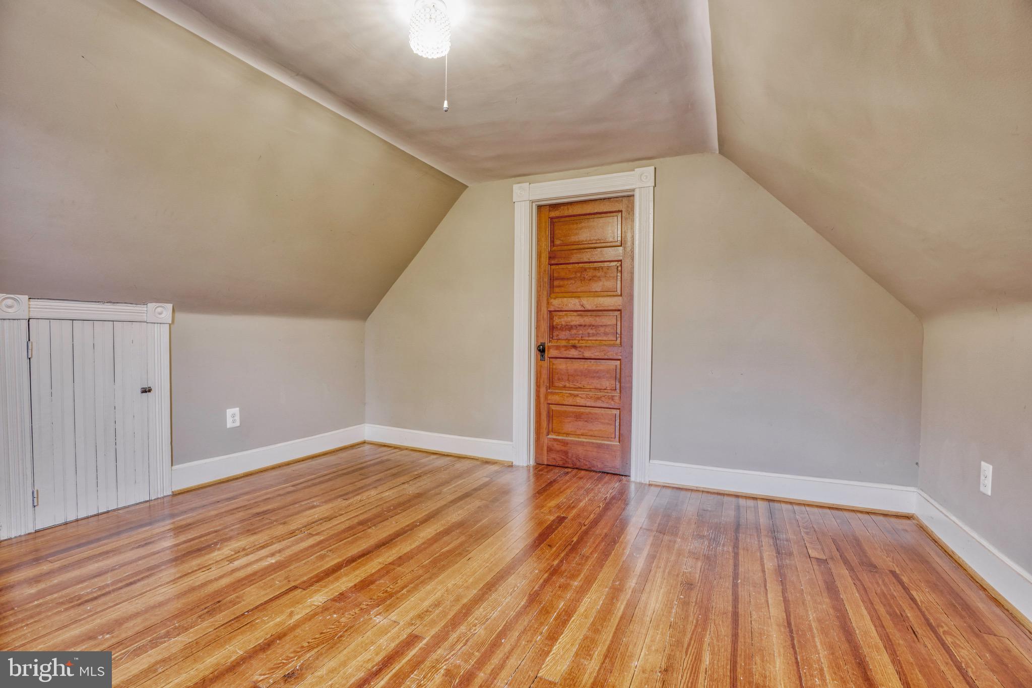 BELVEDERE SQUARE - Residential