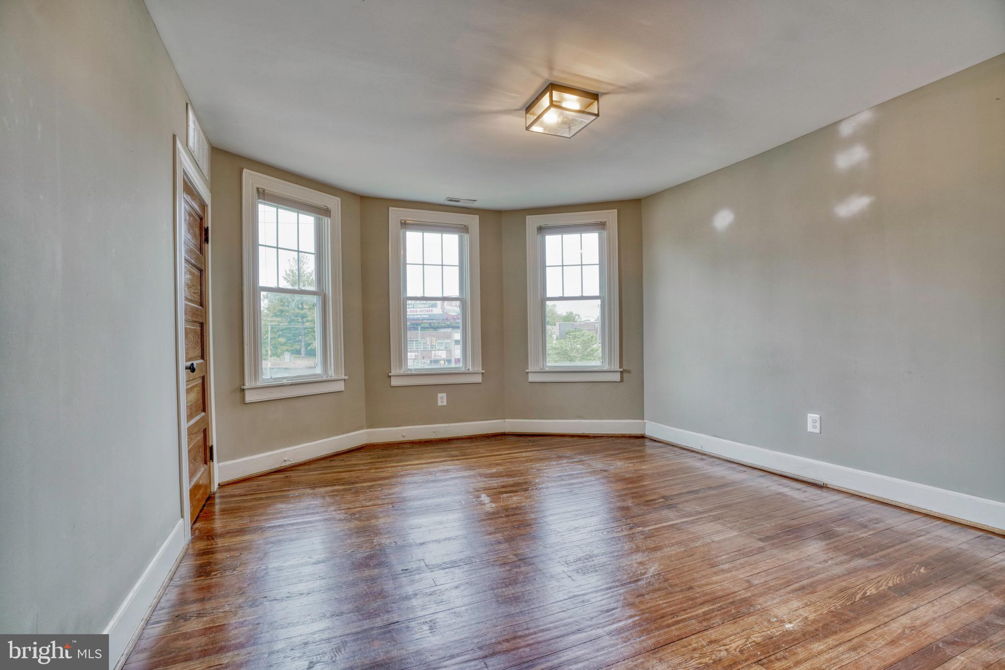 BELVEDERE SQUARE - Residential