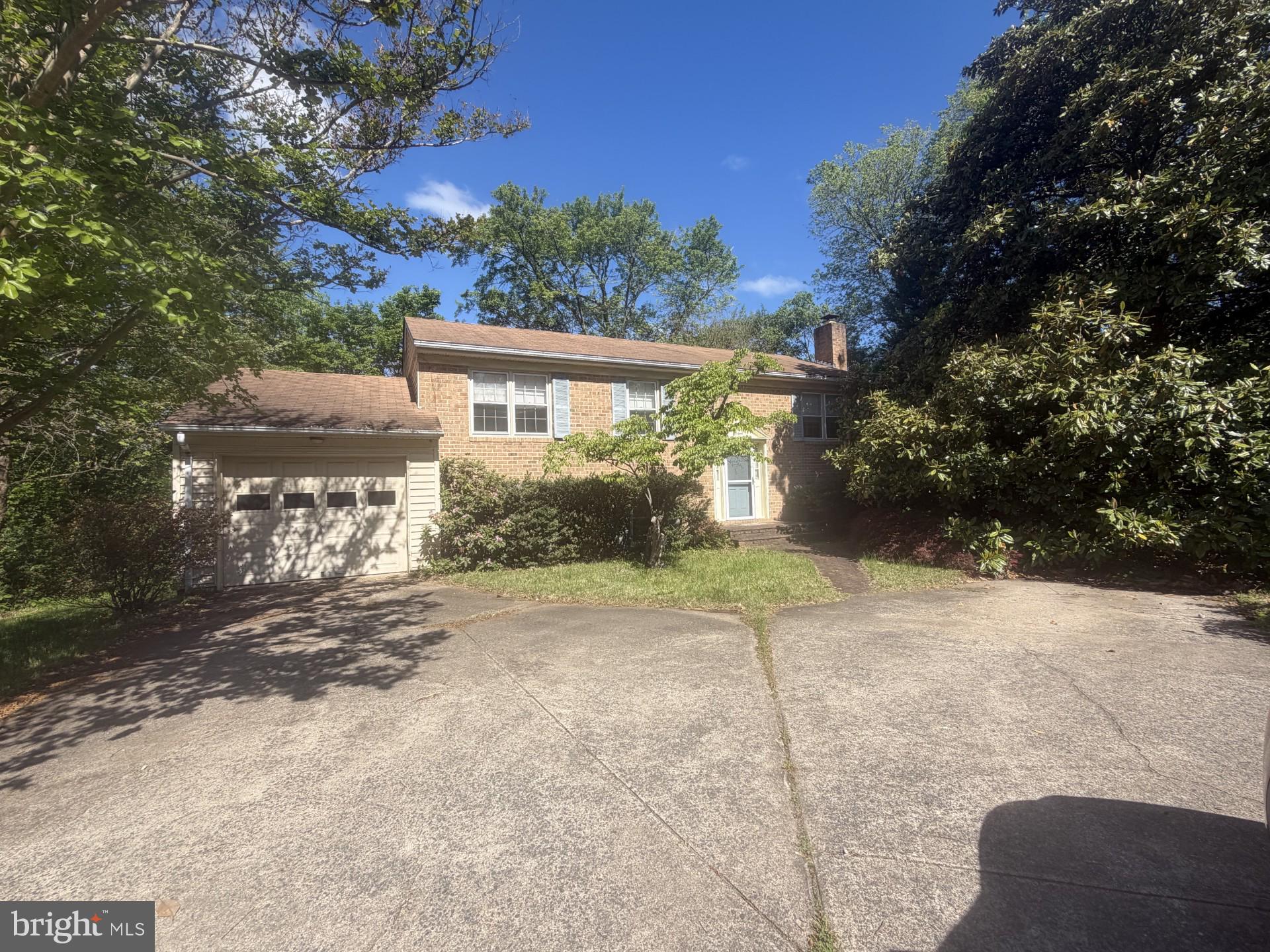 1534 MALVERN HILL PLACE