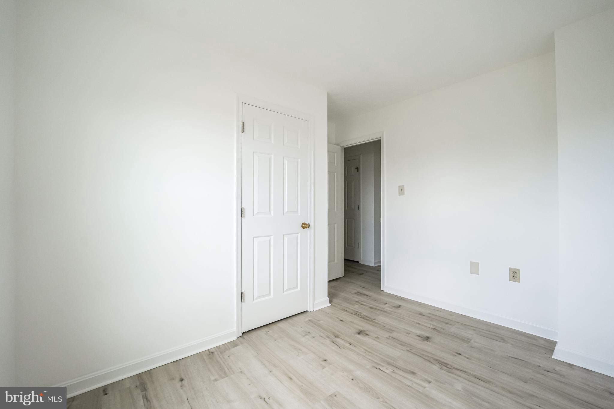 HUNTINGTON MEADOWS - Residential Lease