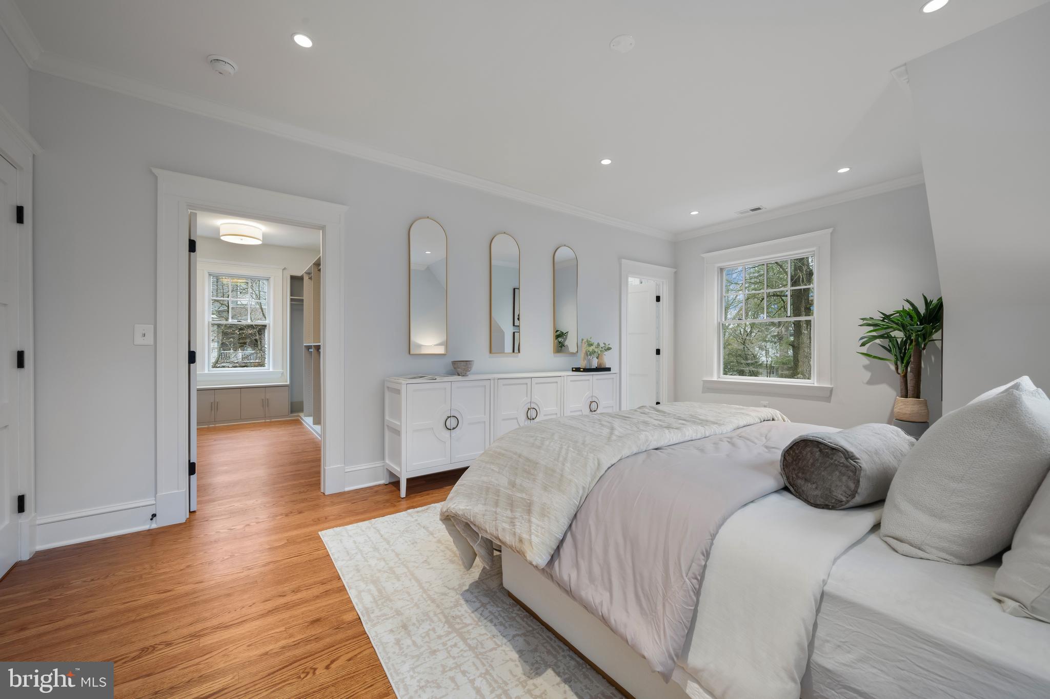 ROLAND PARK - Residential