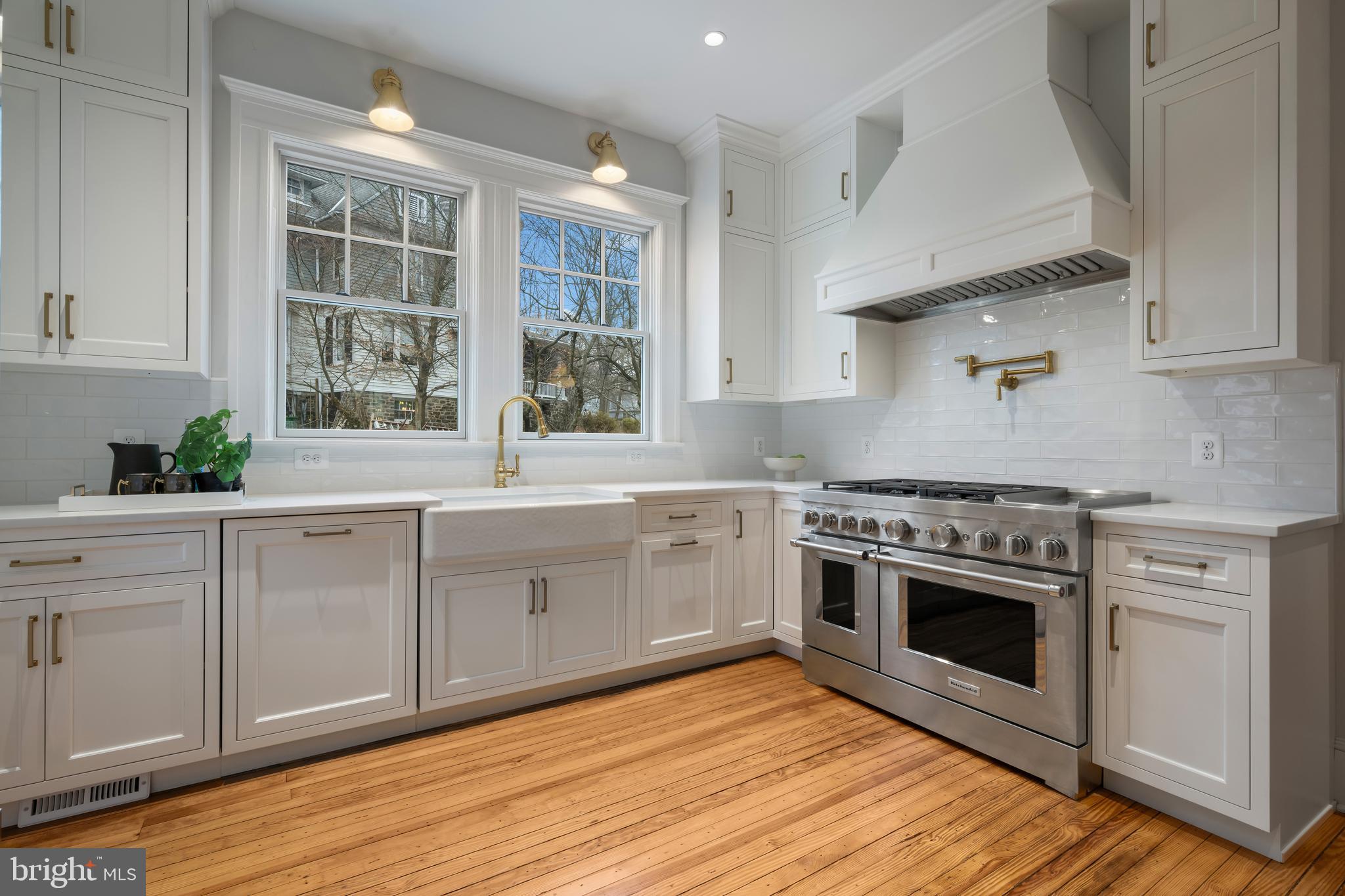 ROLAND PARK - Residential