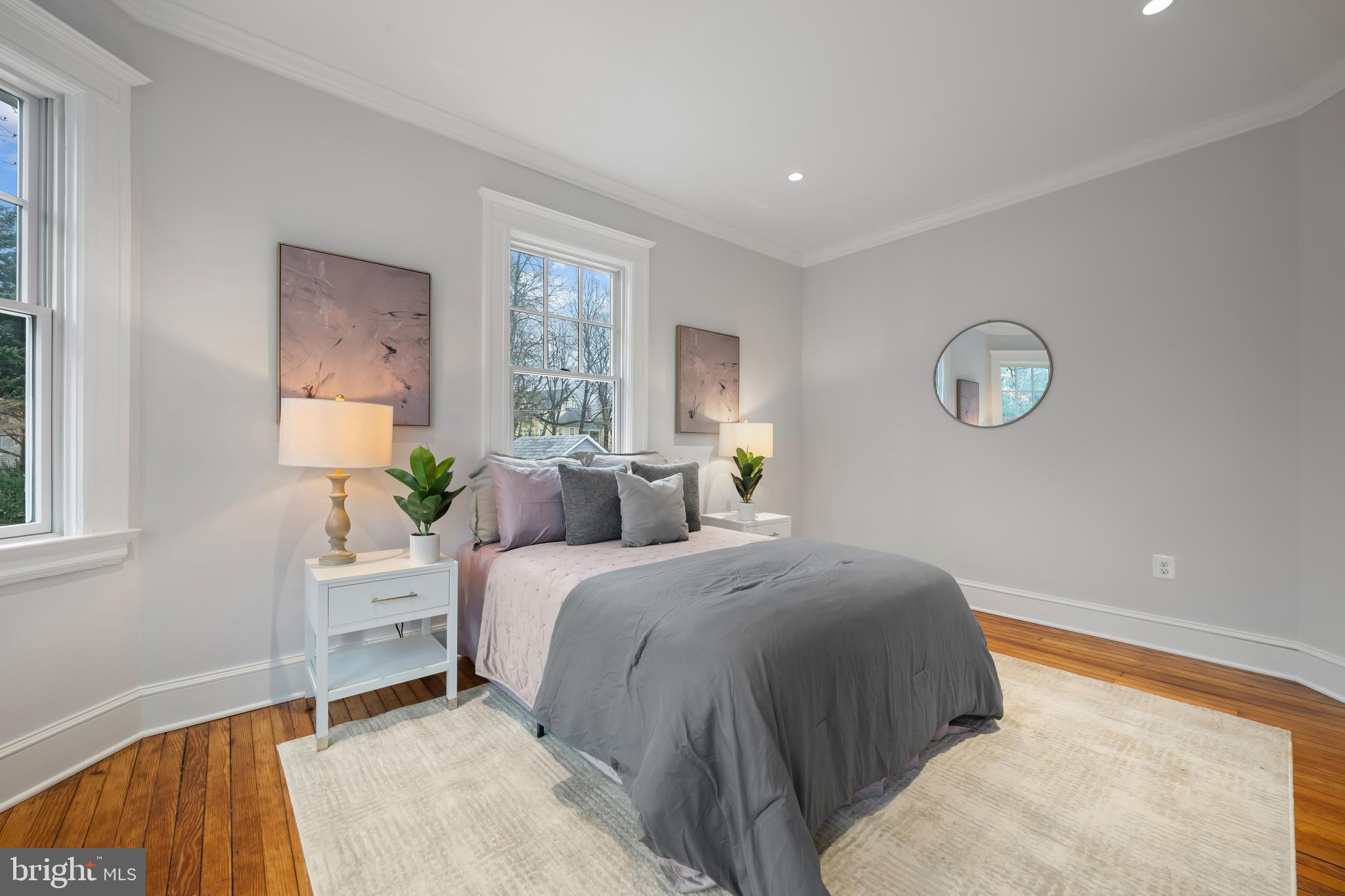 ROLAND PARK - Residential