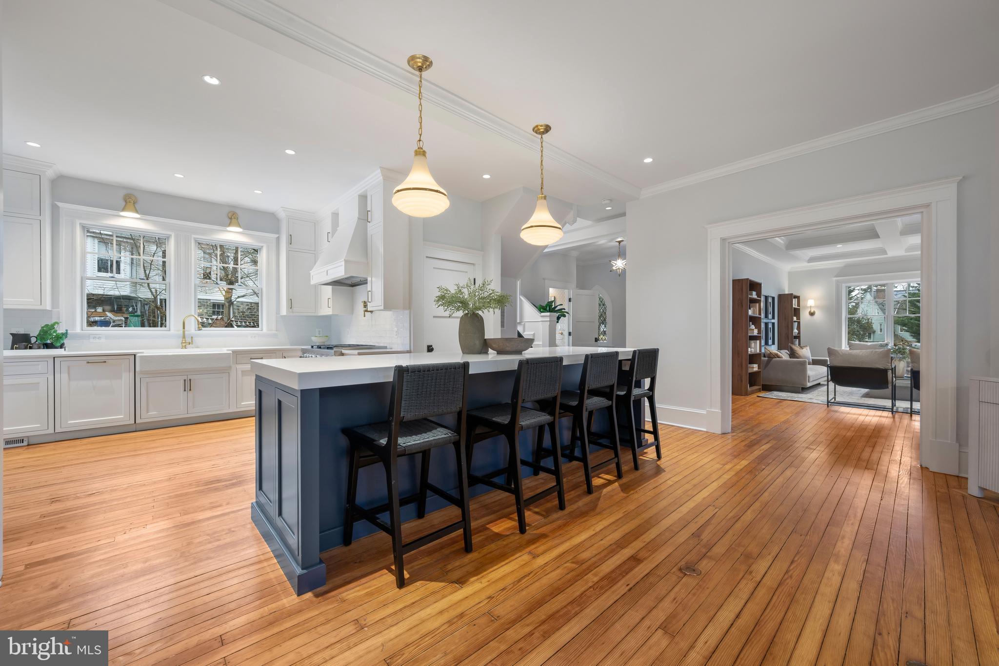 ROLAND PARK - Residential