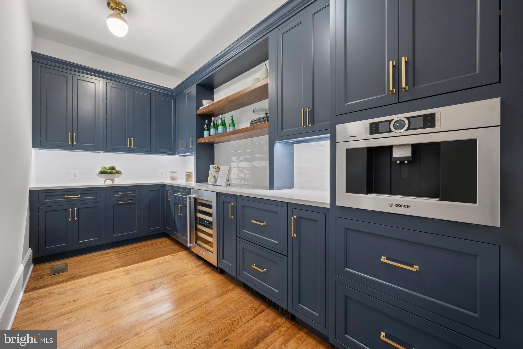 ROLAND PARK - Residential