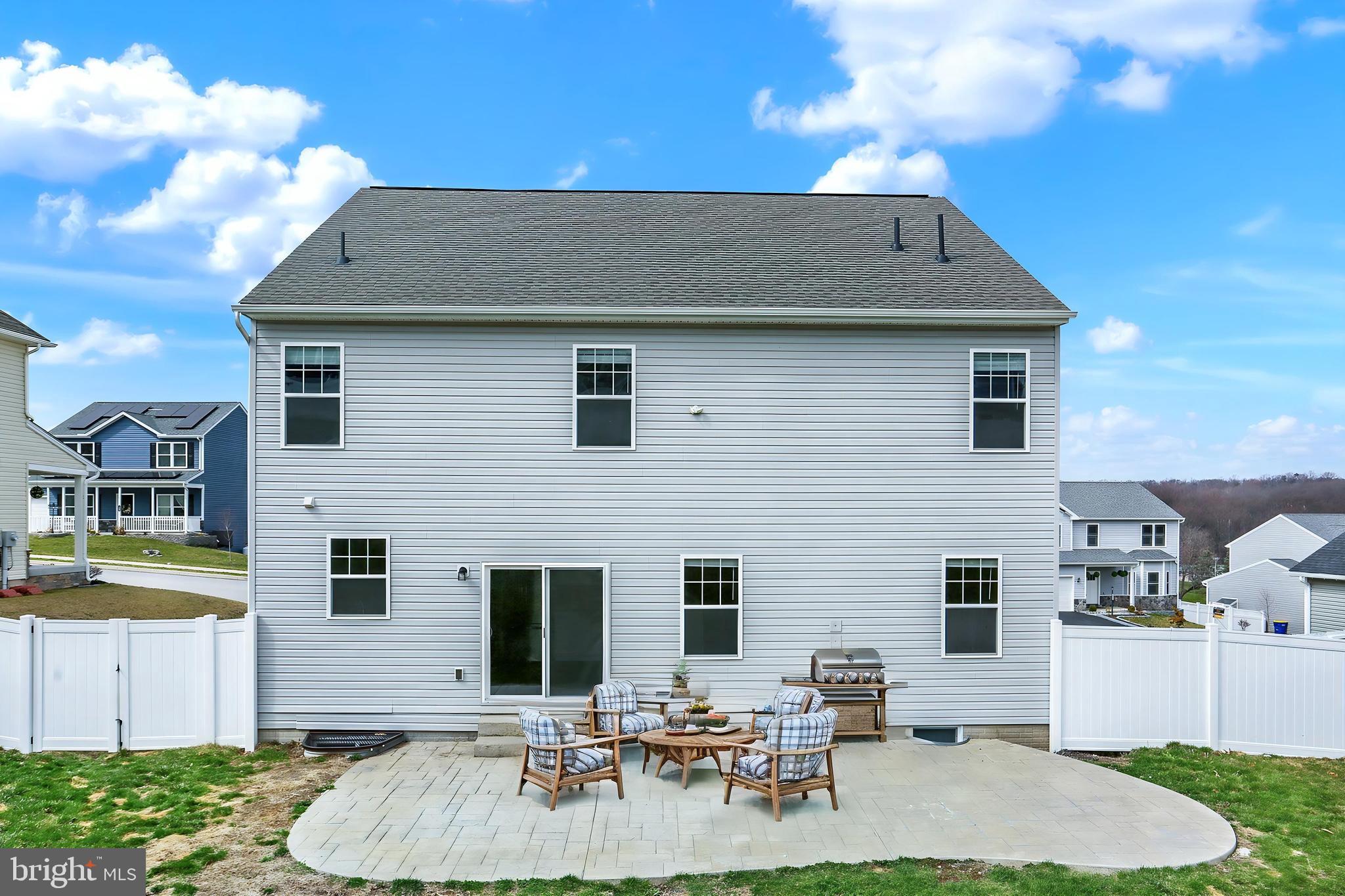 LEXINGTON ESTATES - Residential