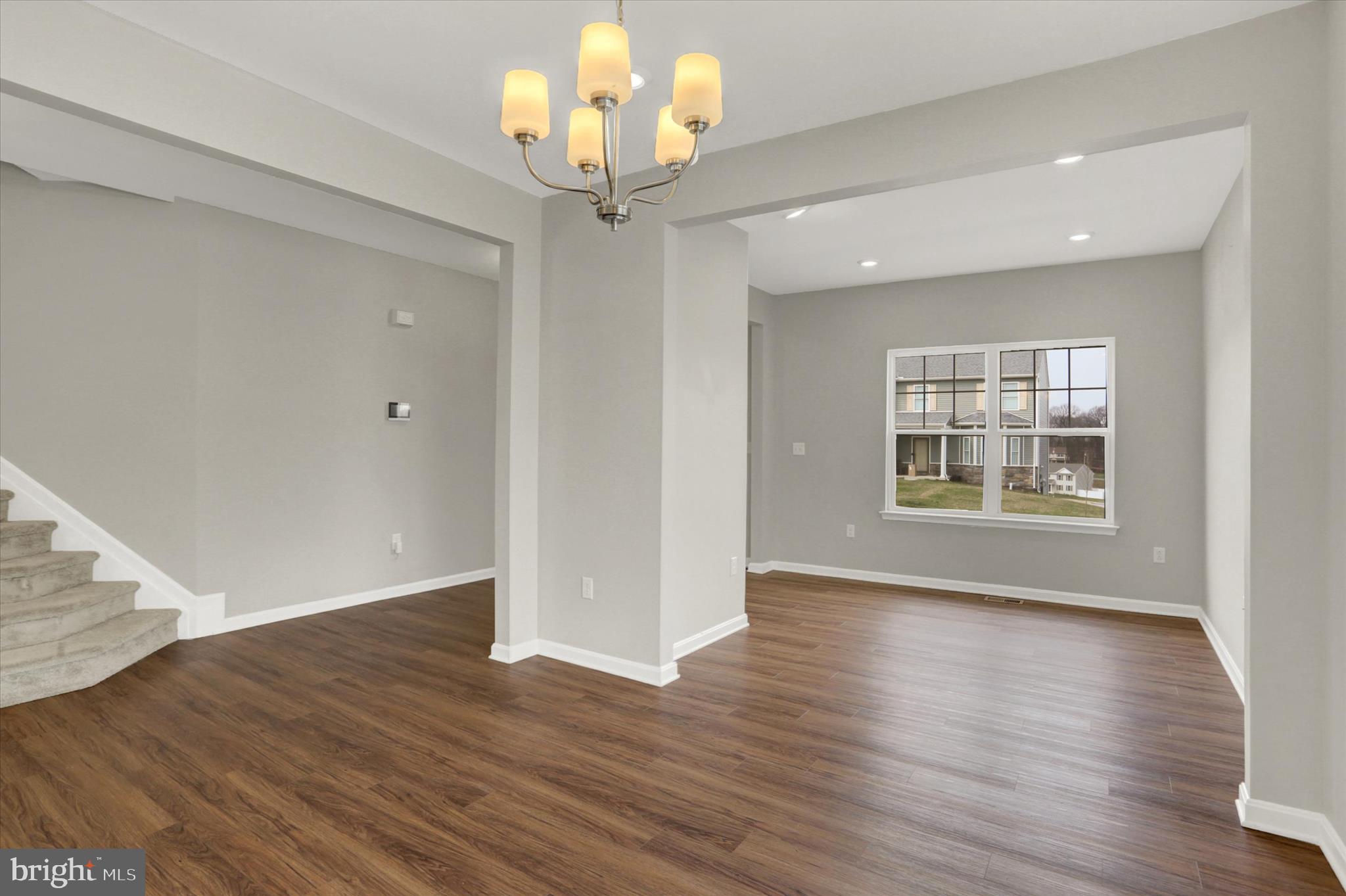 LEXINGTON ESTATES - Residential