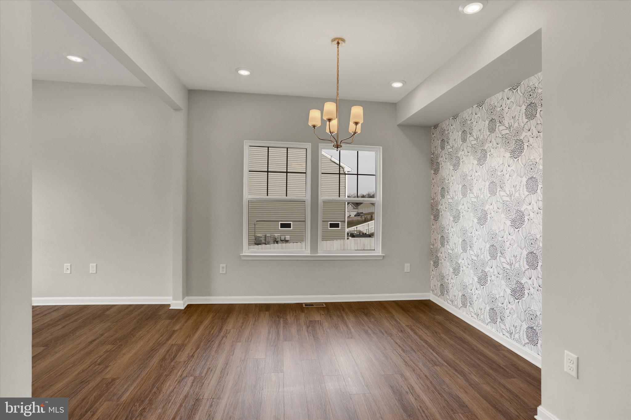 LEXINGTON ESTATES - Residential