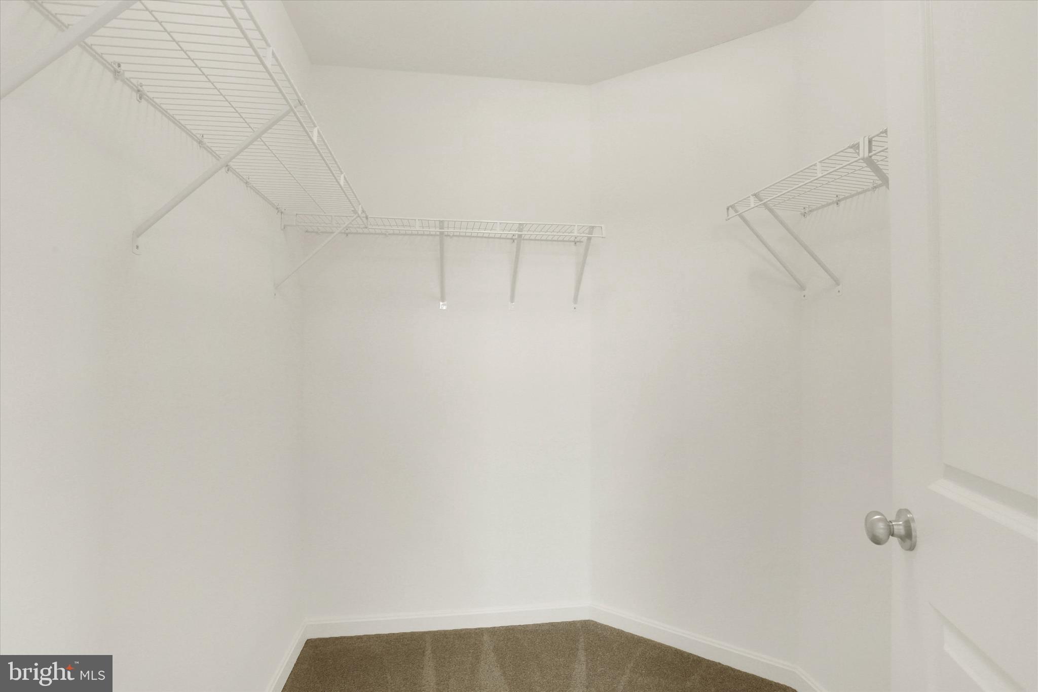 LEXINGTON ESTATES - Residential