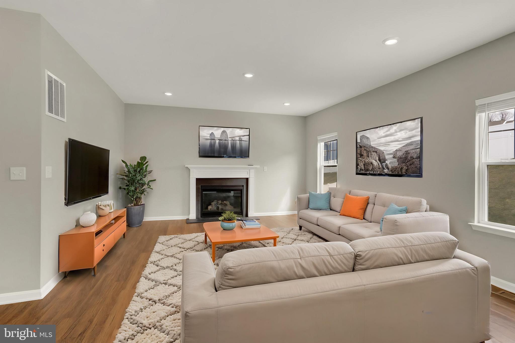 LEXINGTON ESTATES - Residential