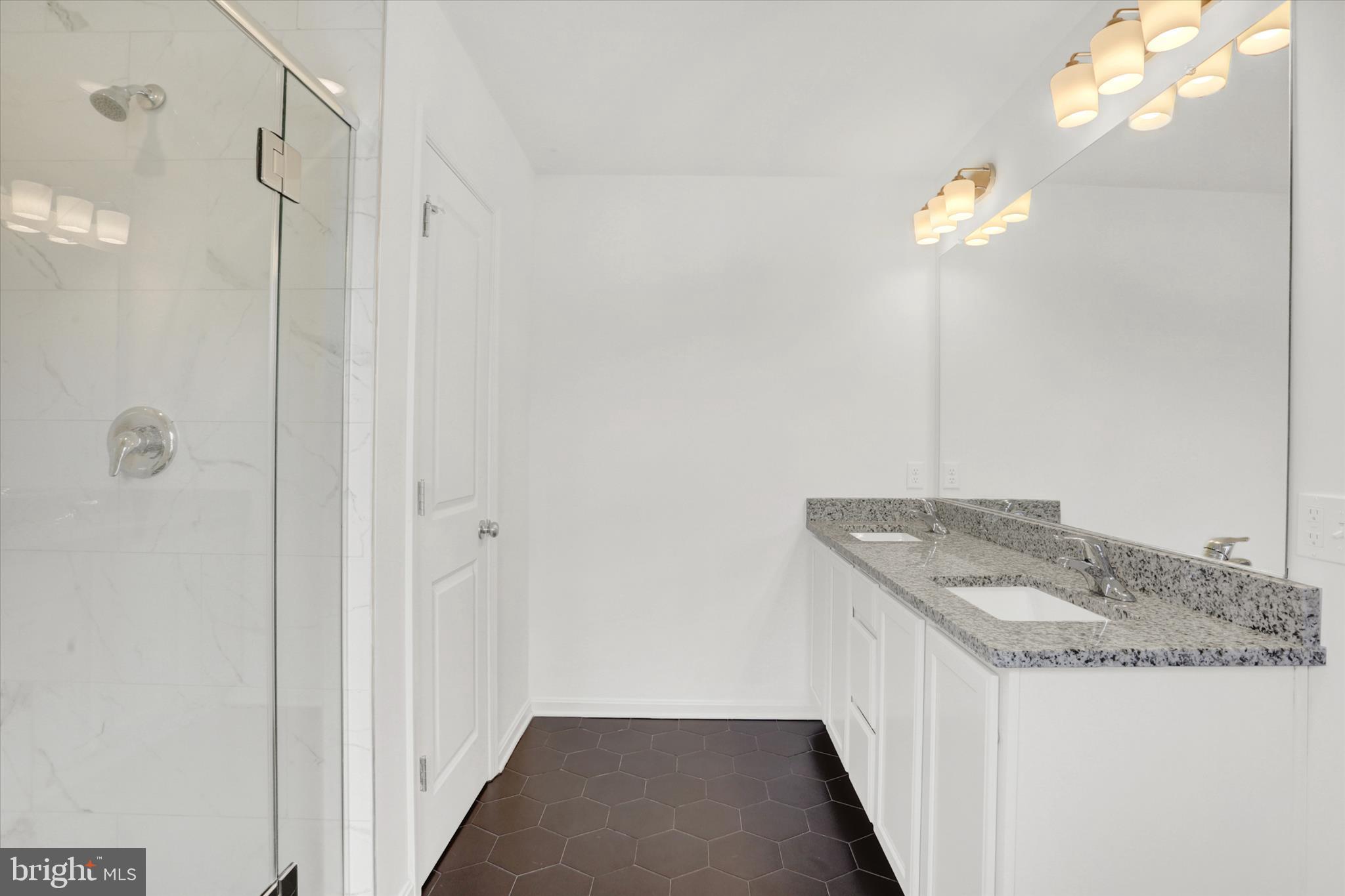 LEXINGTON ESTATES - Residential