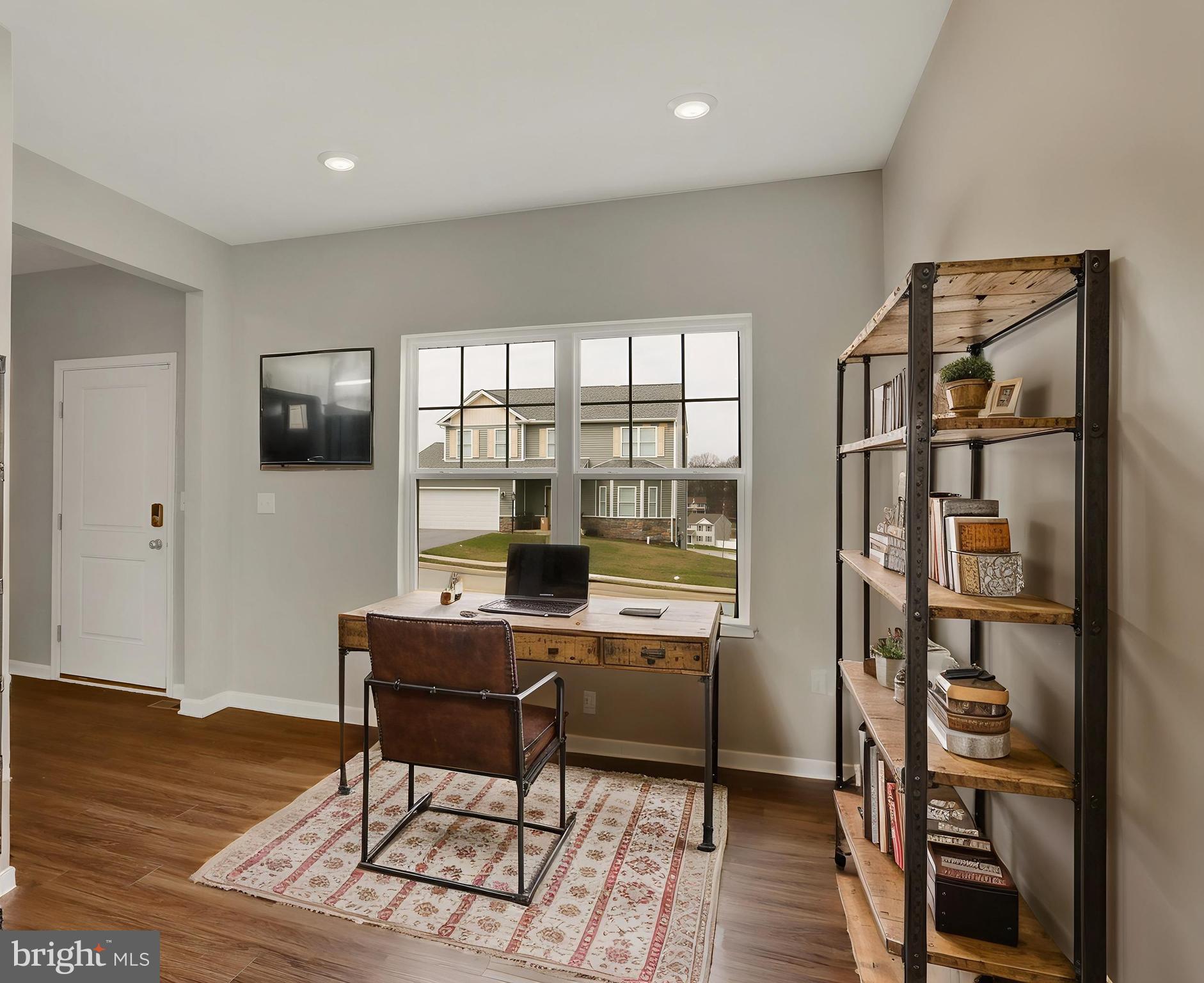 LEXINGTON ESTATES - Residential