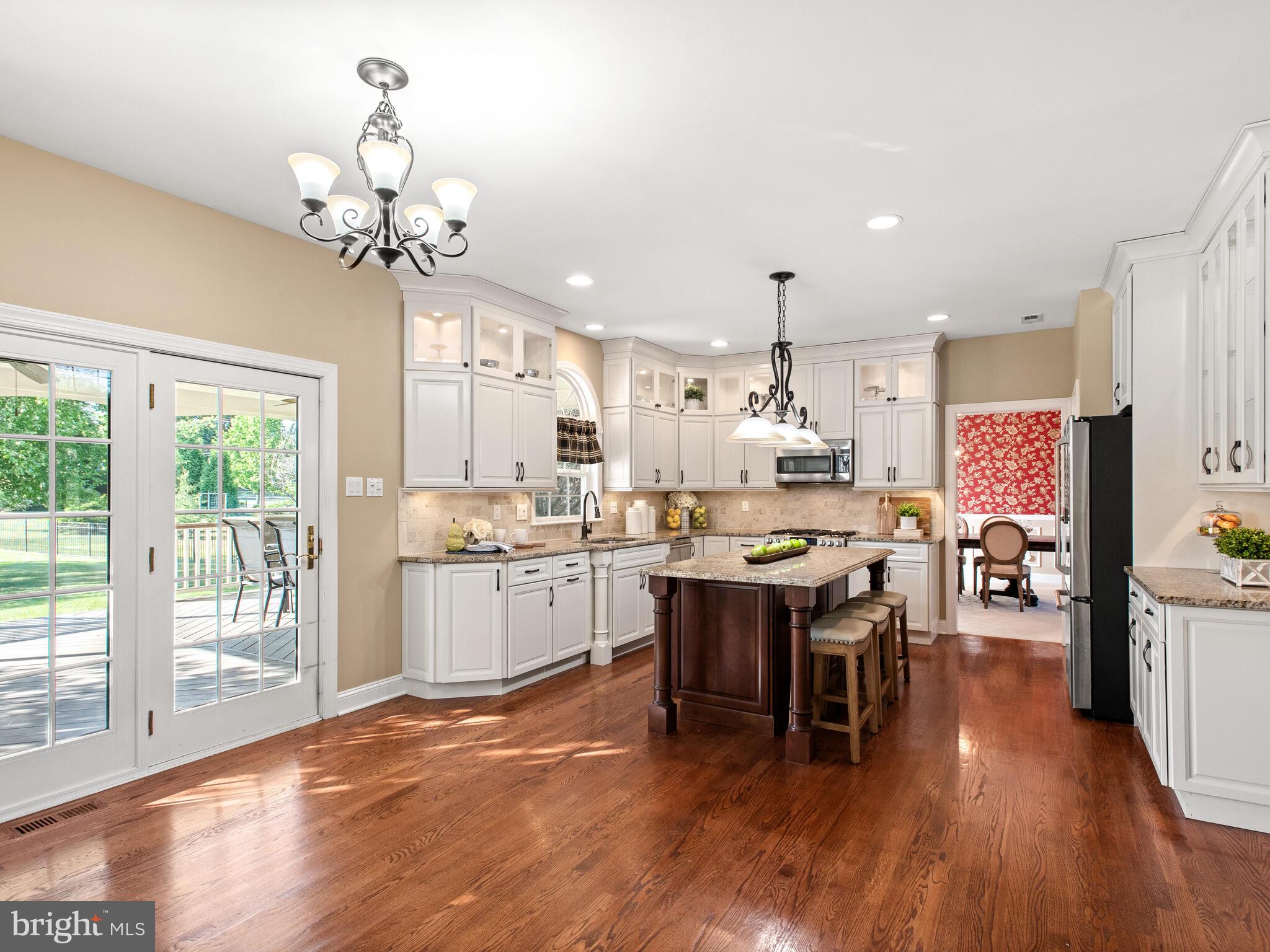 COUNTRY RIDGE - Residential