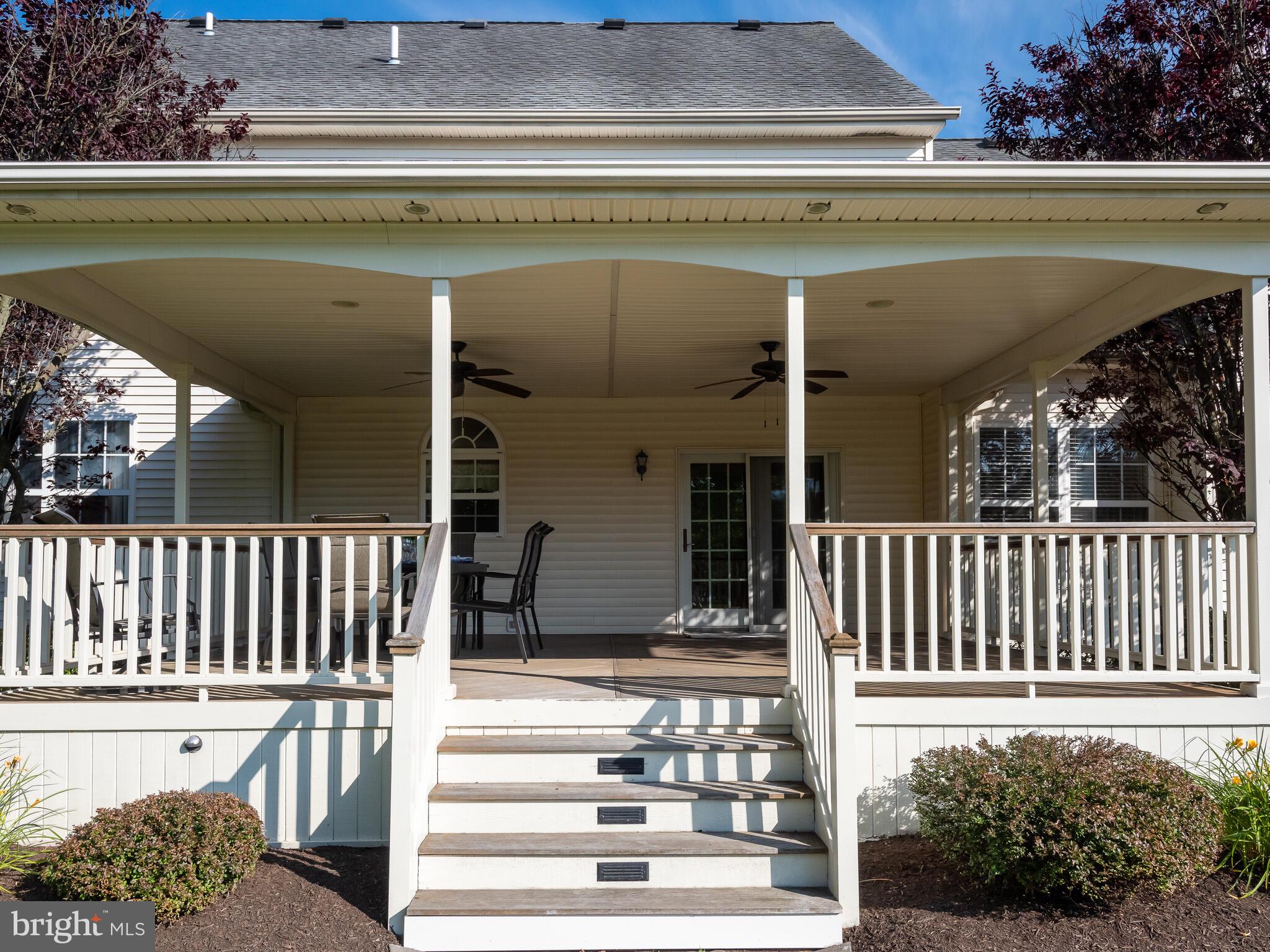 COUNTRY RIDGE - Residential