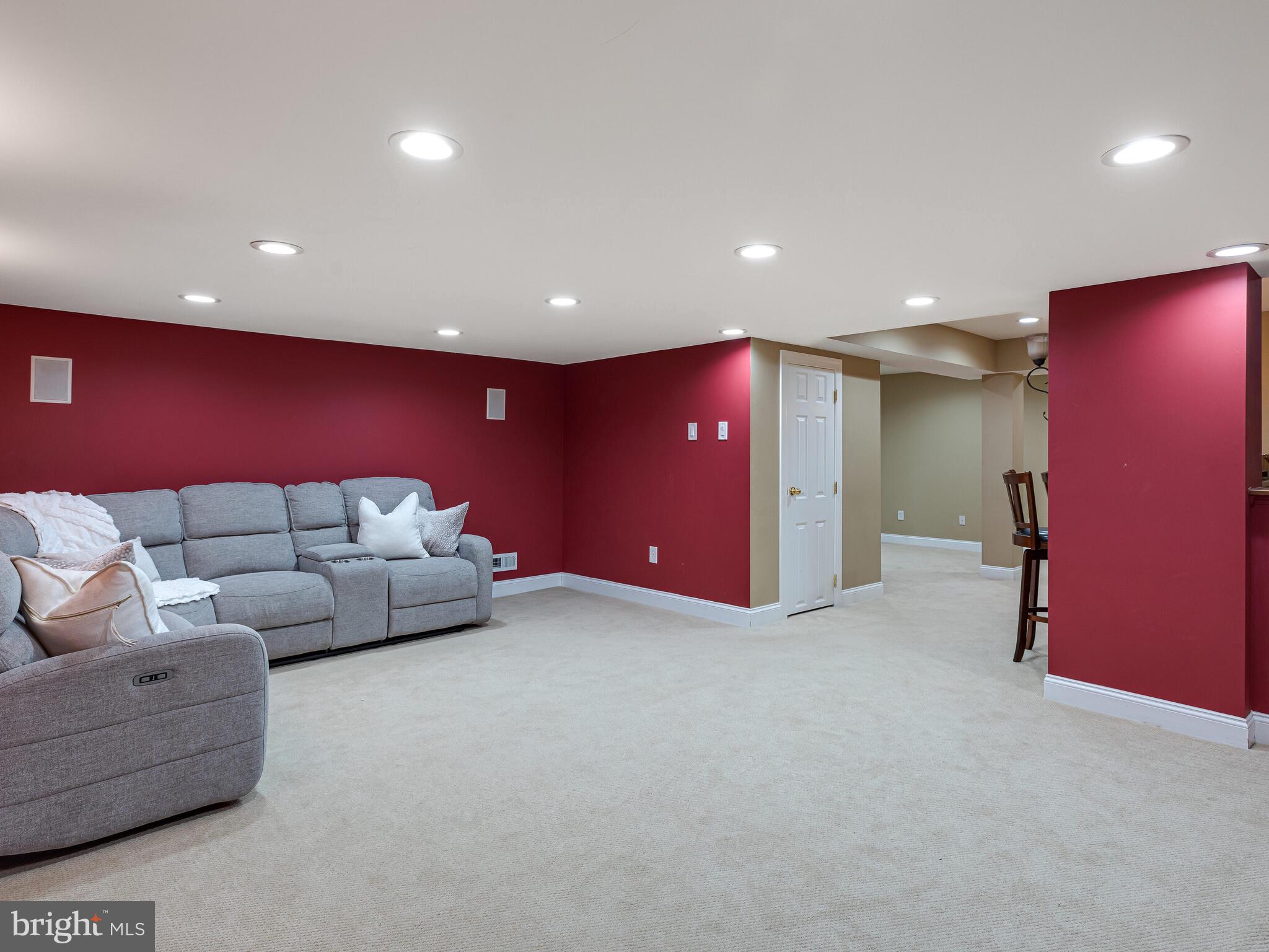 COUNTRY RIDGE - Residential